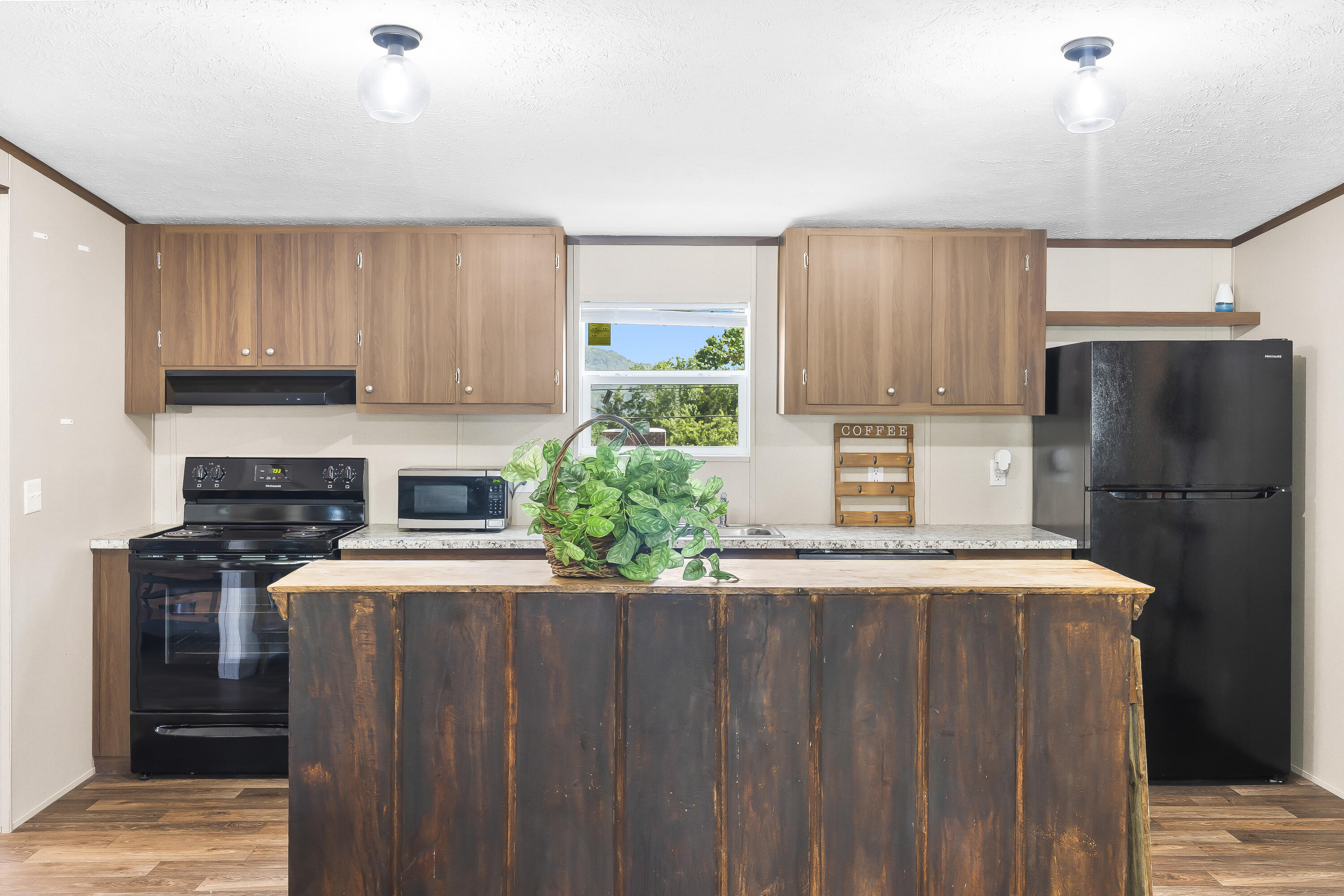 145 Grand Avenue Property Photo 4