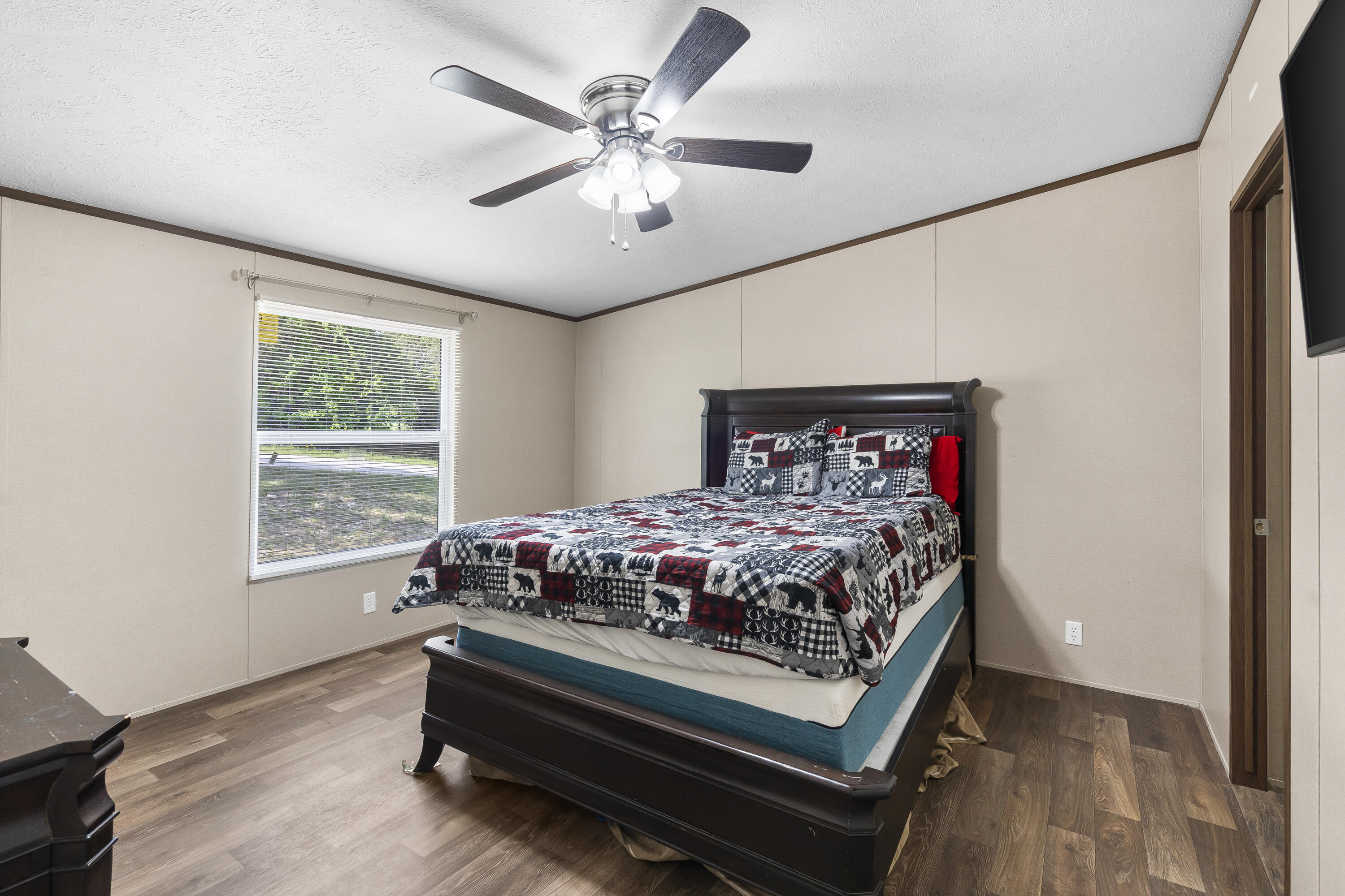 145 Grand Avenue Property Photo 11