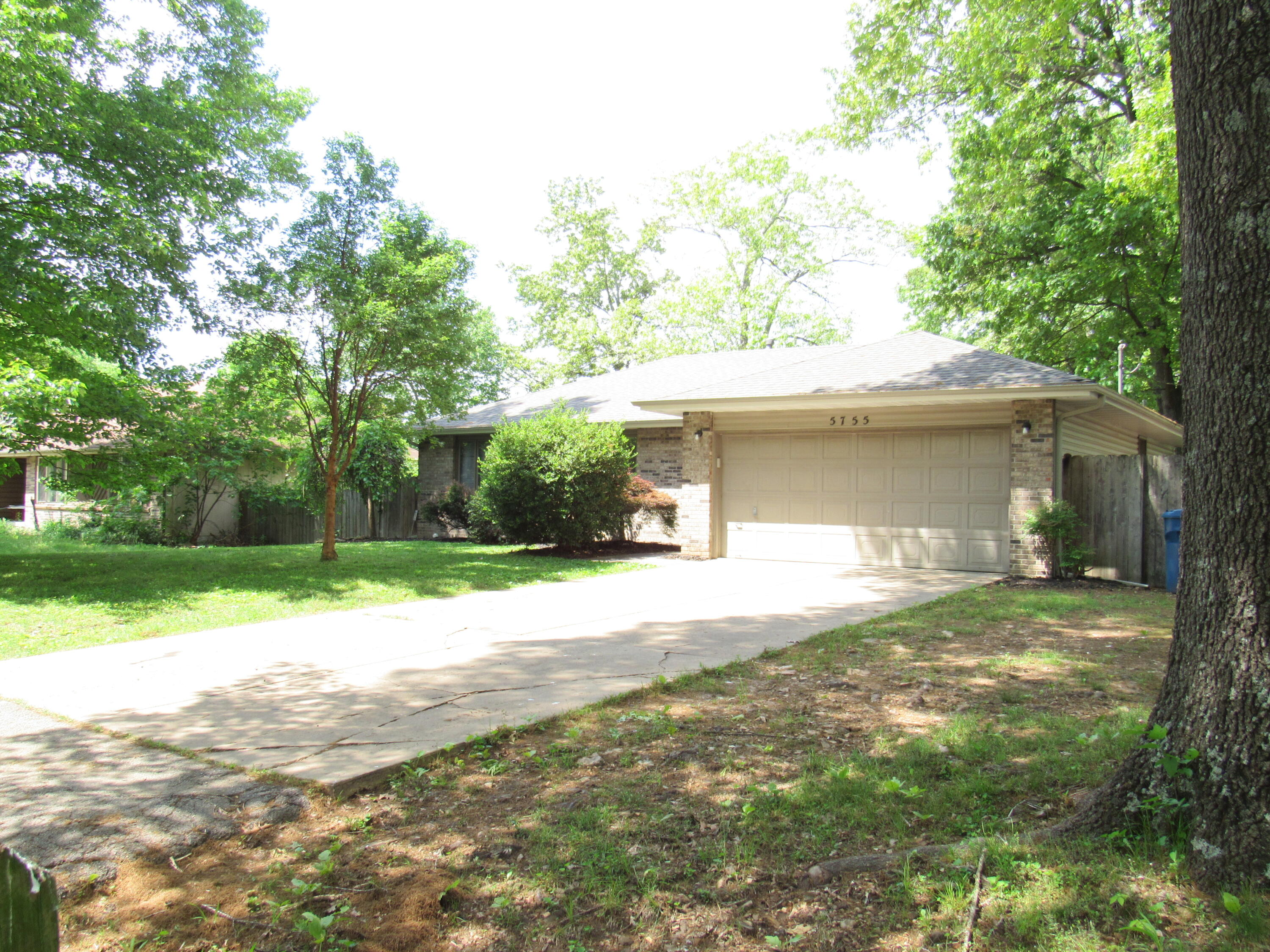 5755 South Morning Glory Lane Property Photo 2