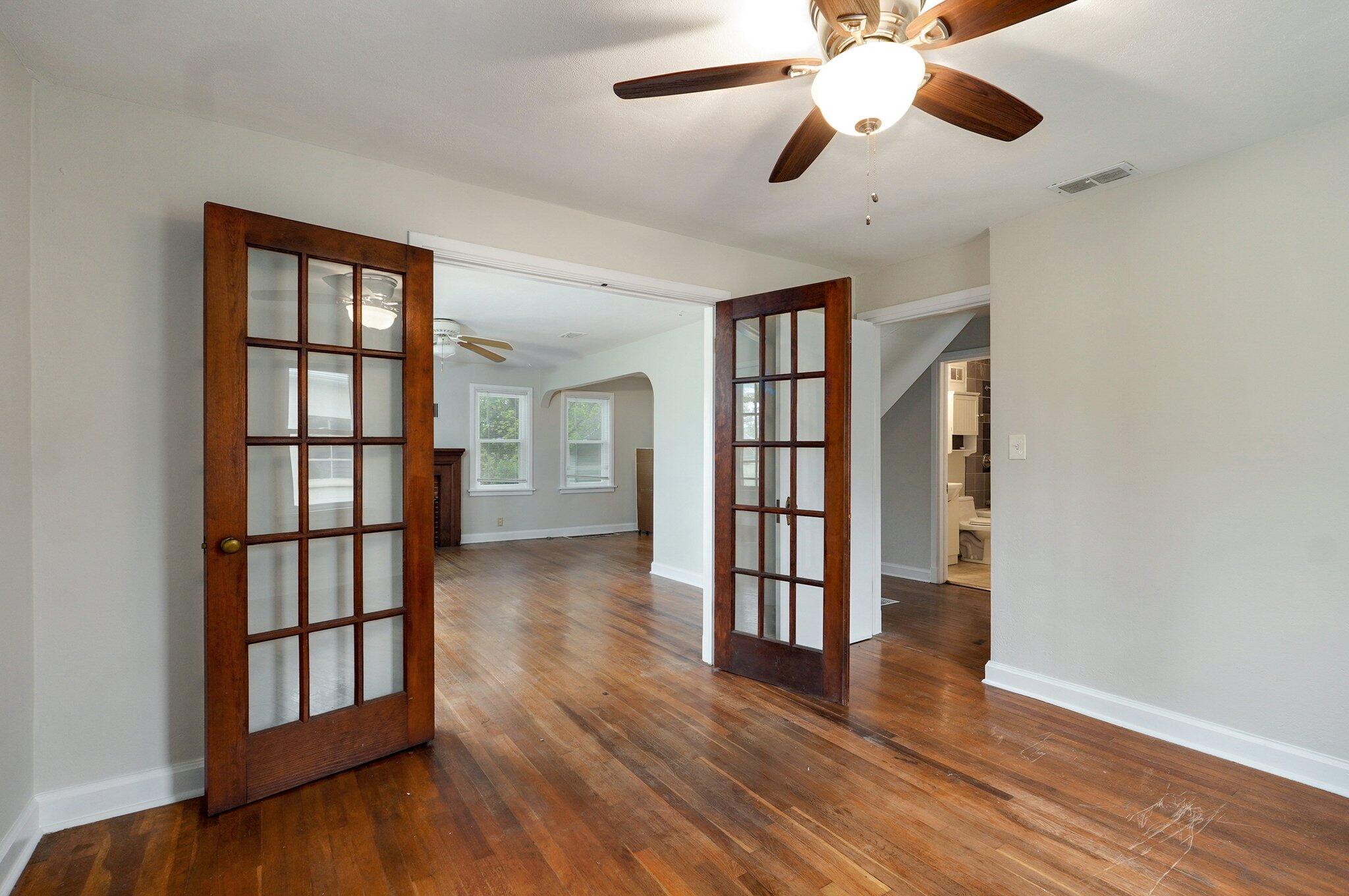 1133 North Dickerson Avenue Property Photo 18