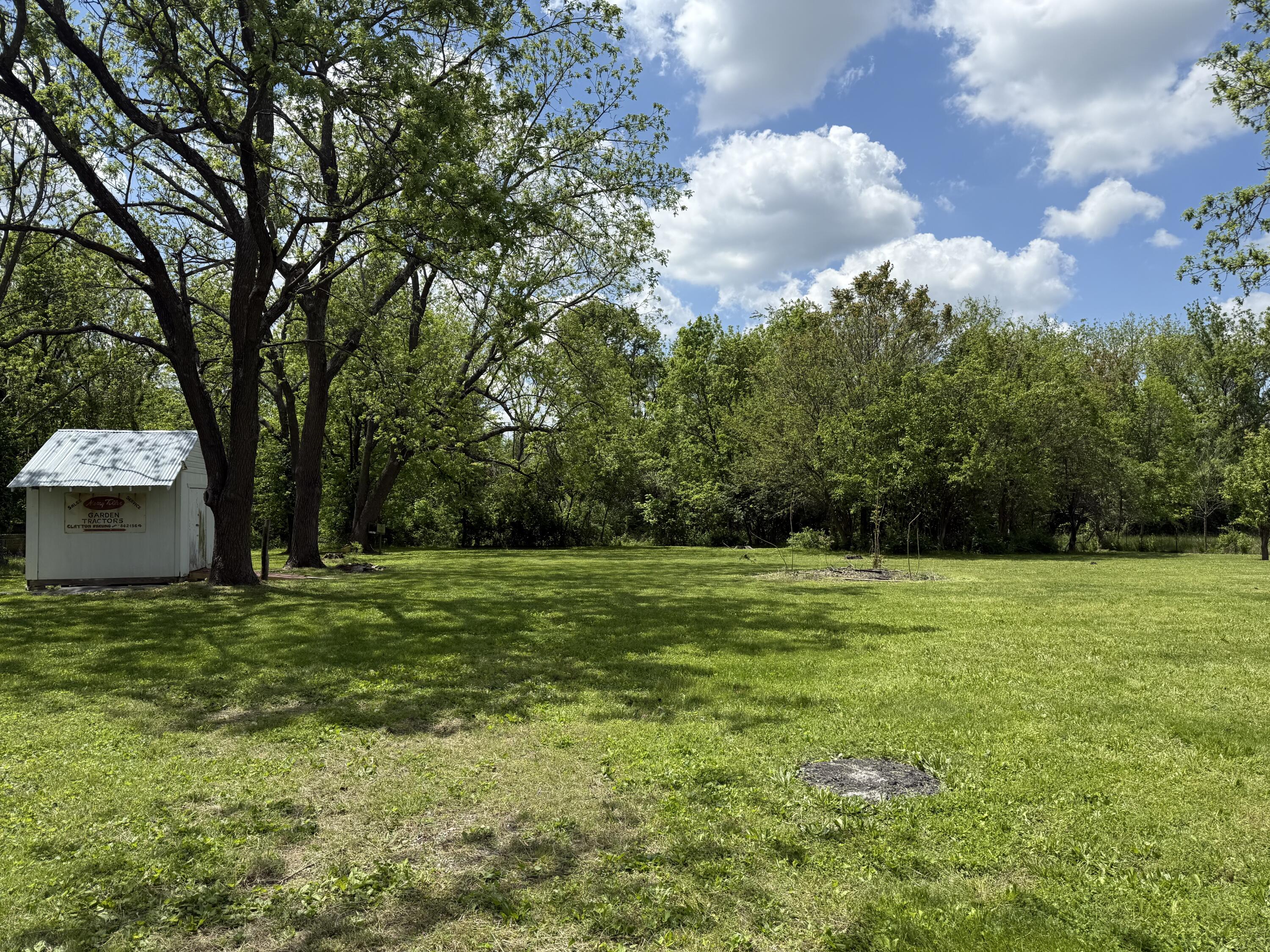 1133 North Dickerson Avenue Property Photo 29