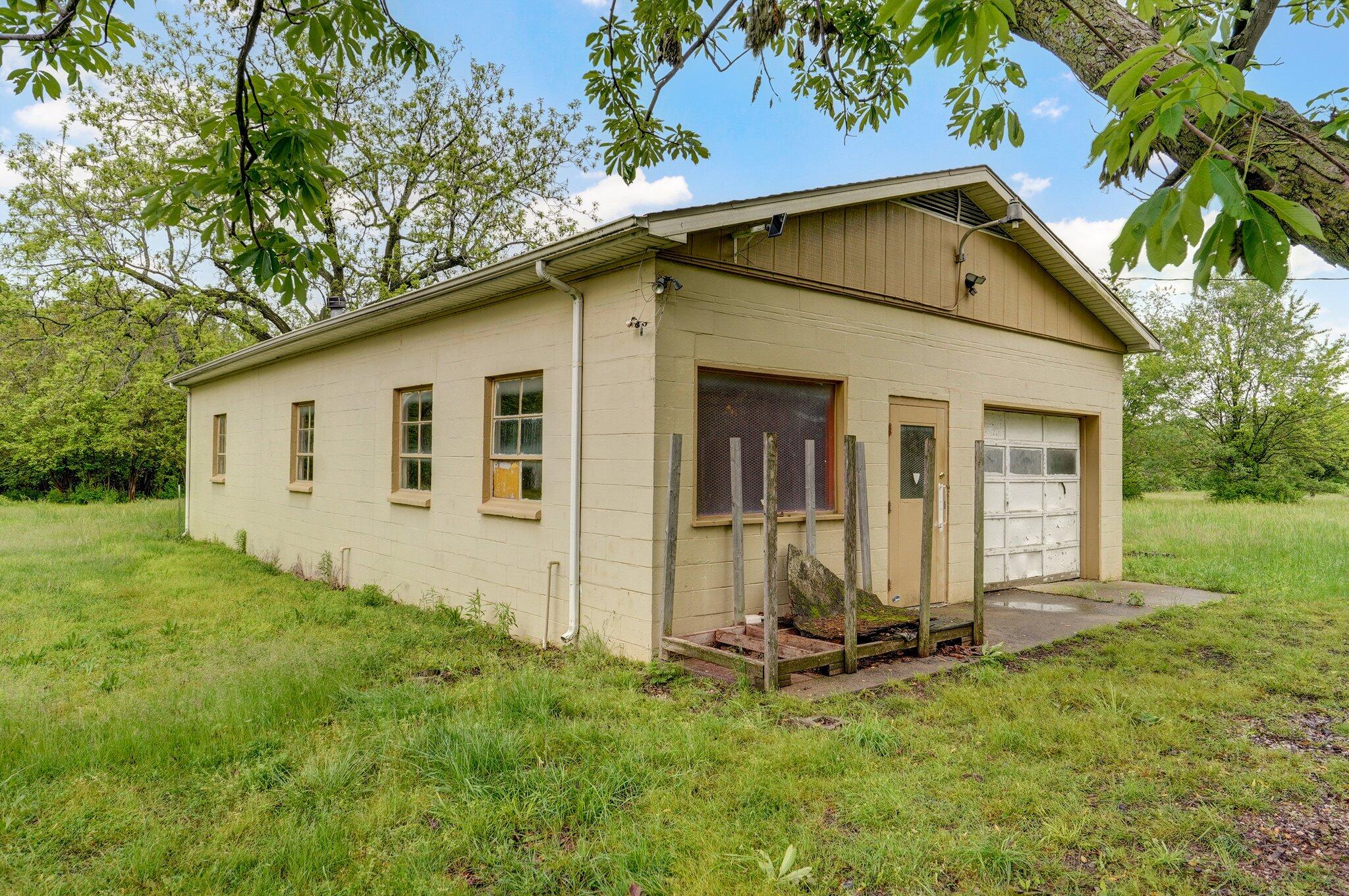 1133 North Dickerson Avenue Property Photo 31