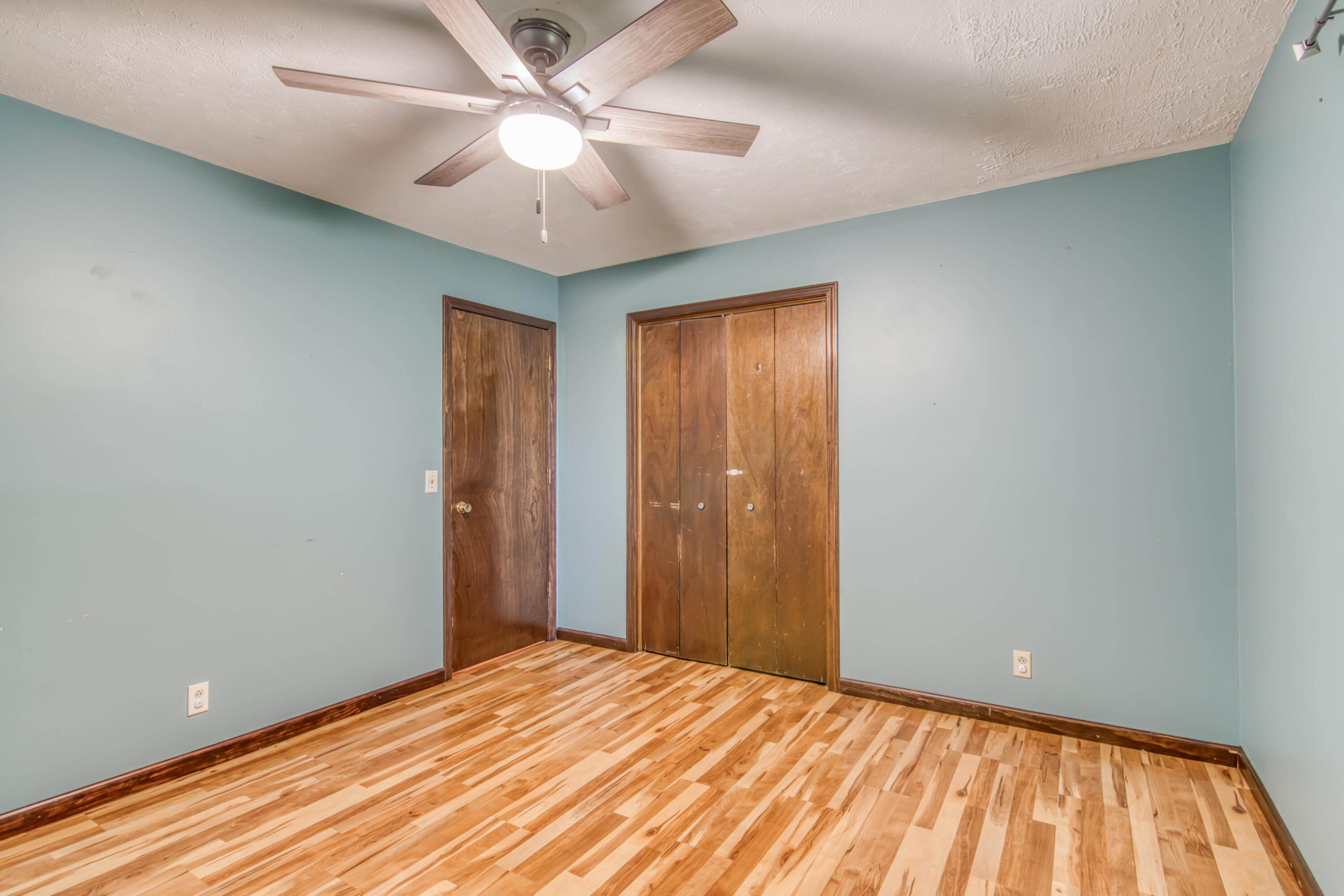 713 Taneycomo Road Property Photo 16