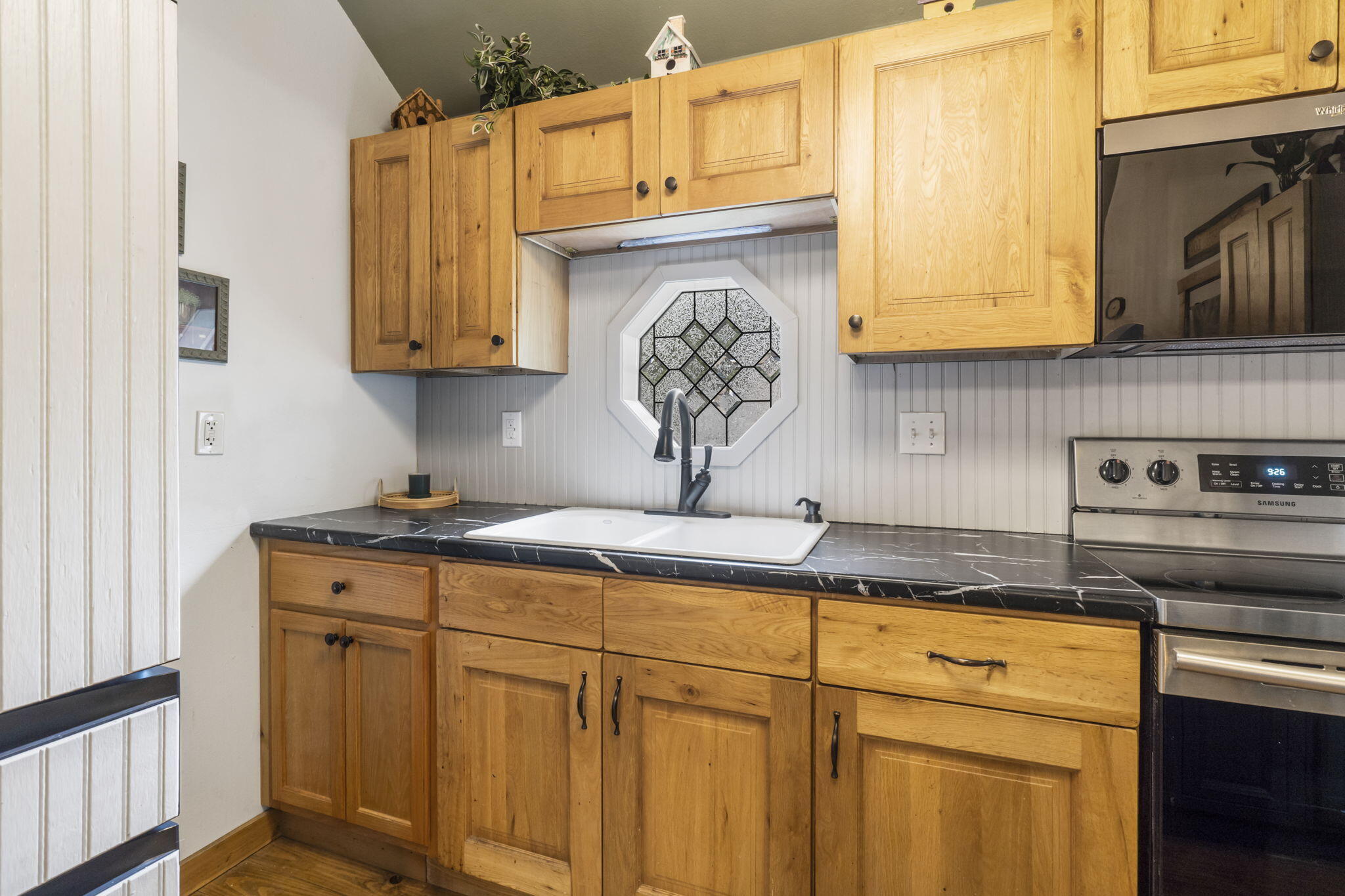 1226 Peace In Valley Road Property Photo 6