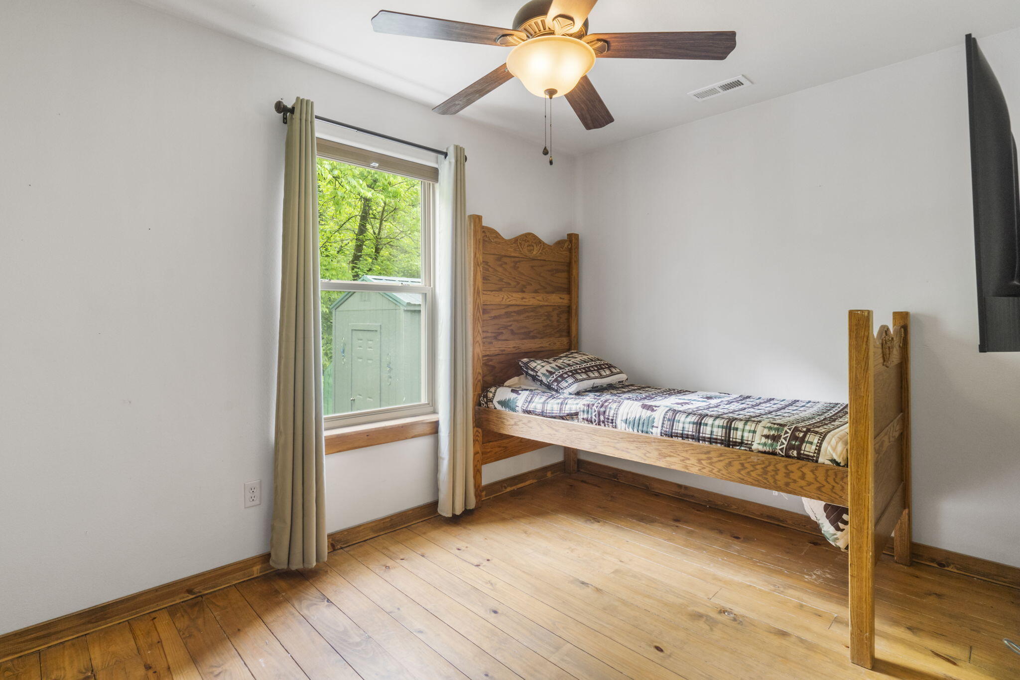 1226 Peace In Valley Road Property Photo 22