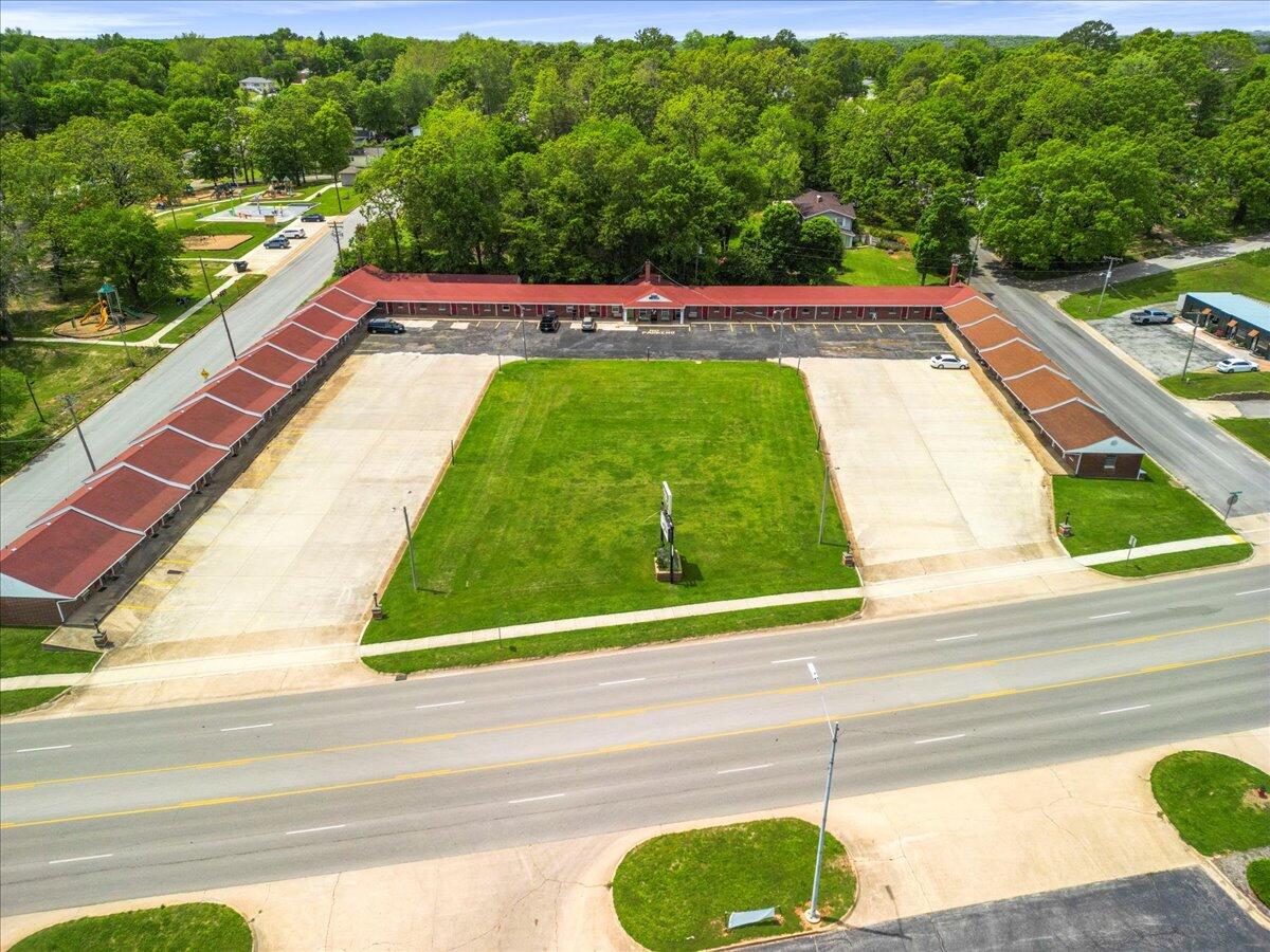 505 Porter Wagoner Boulevard Property Photo 17