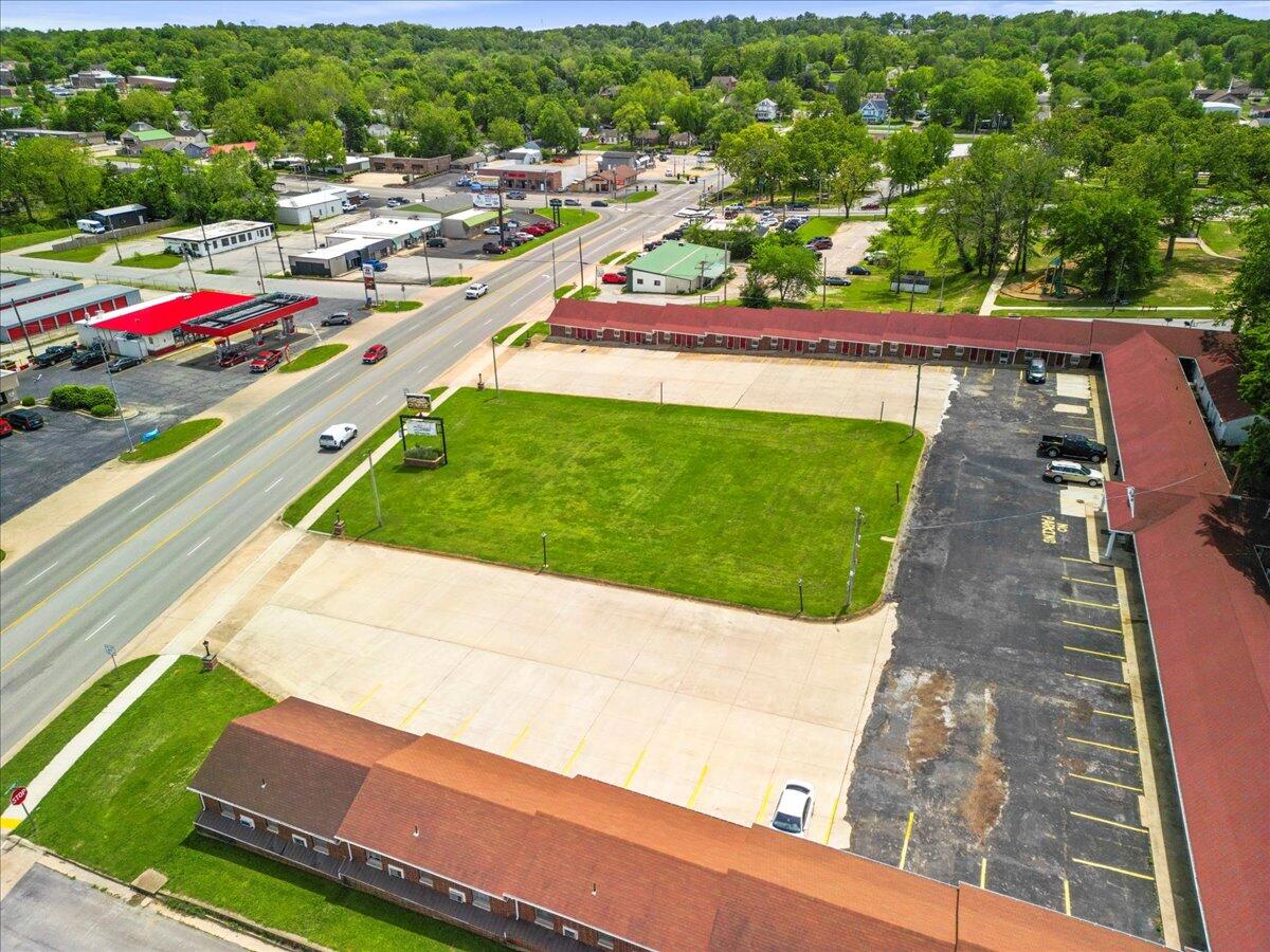 505 Porter Wagoner Boulevard Property Photo 31