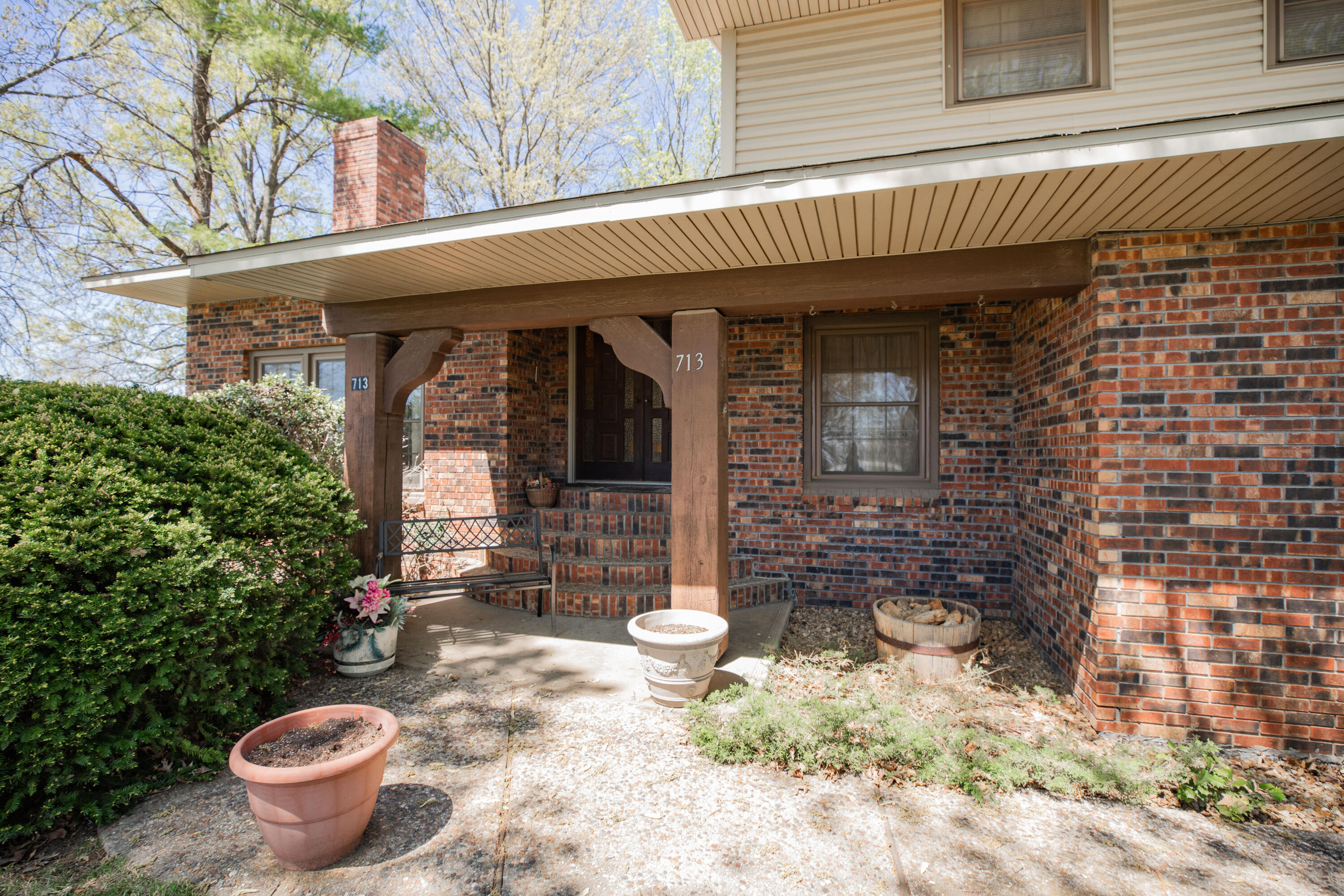 713 Highway J Property Photo 3