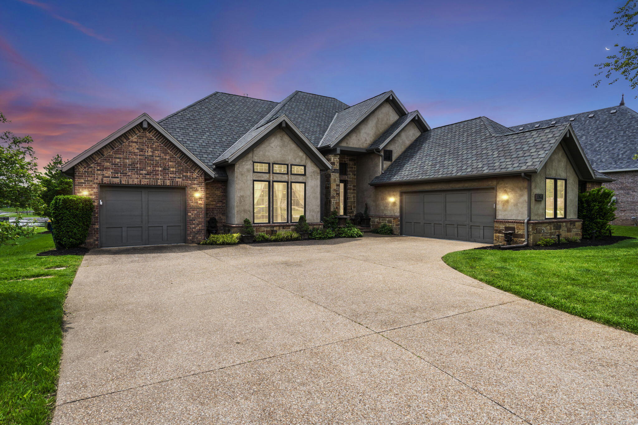 3260 West Rivulet Pass Property Photo 1