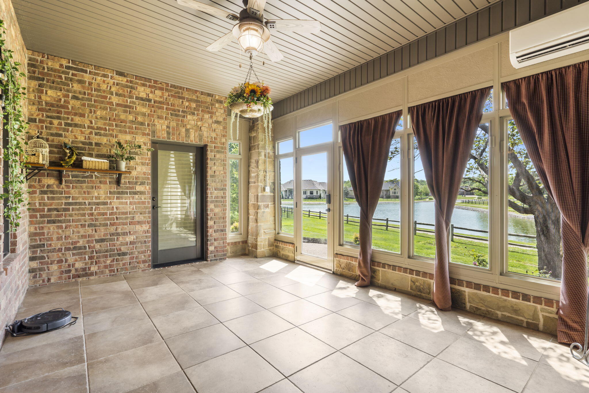 3260 West Rivulet Pass Property Photo 9