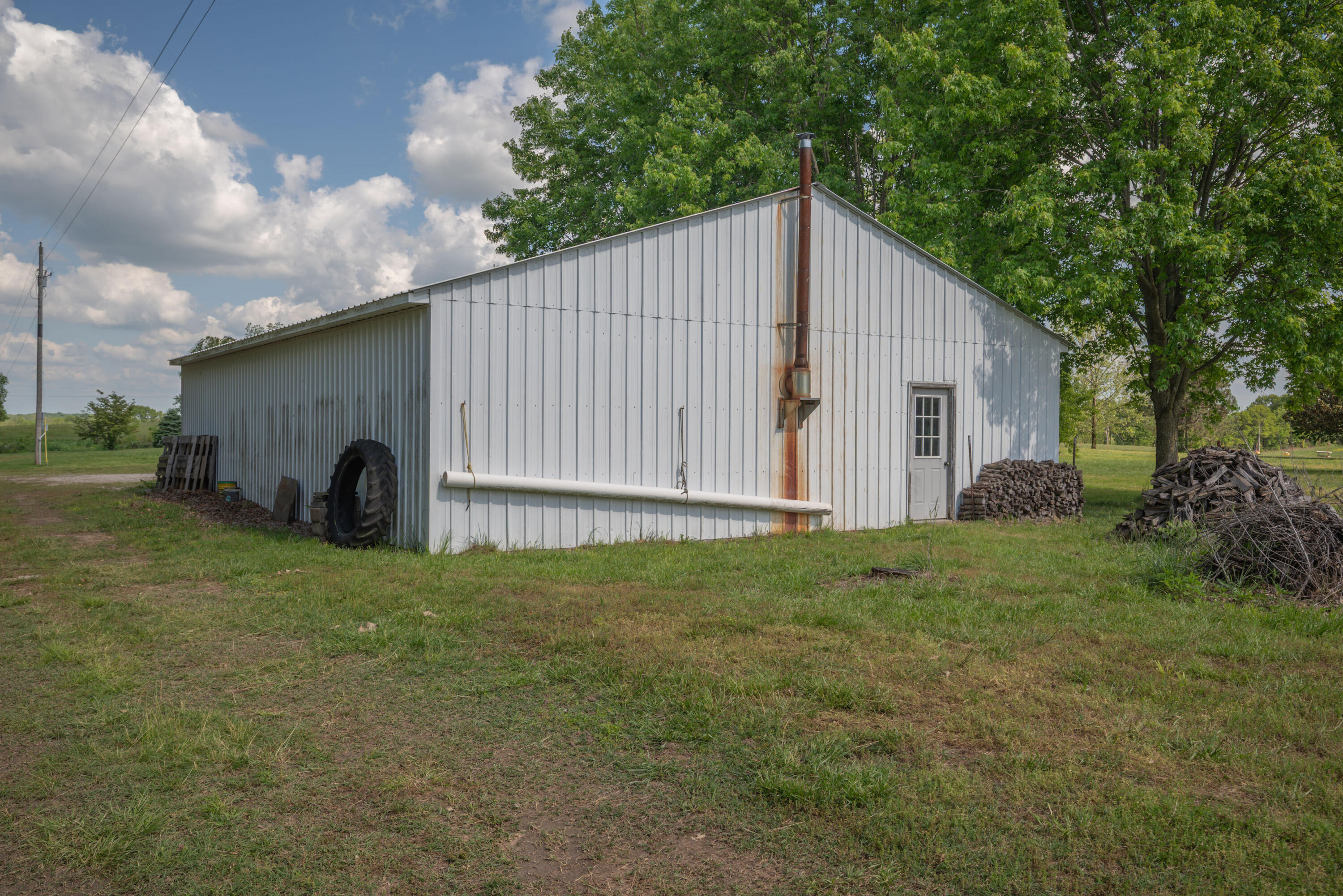 4293 Farm Road 1020 Property Photo 7