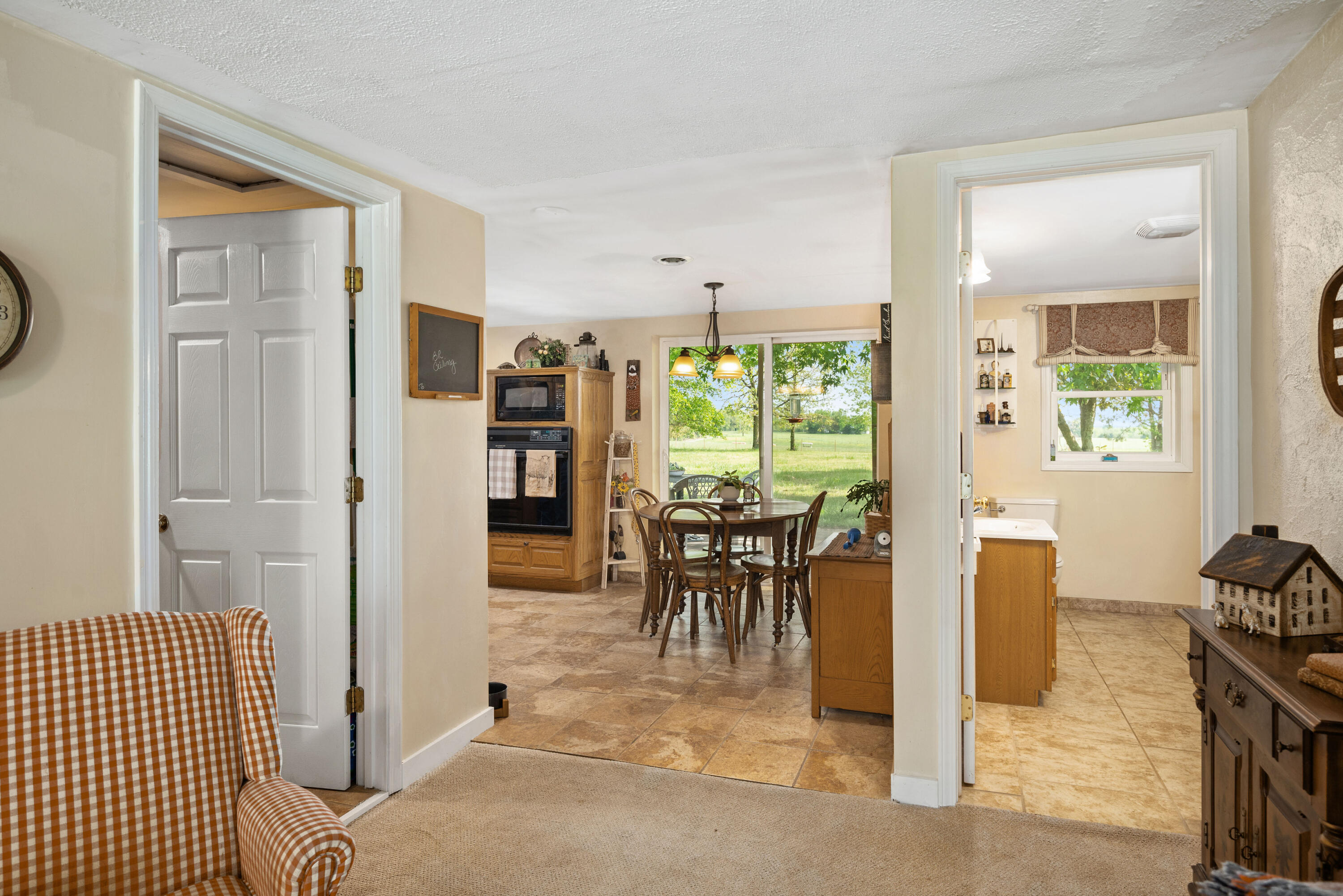 4293 Farm Road 1020 Property Photo 15