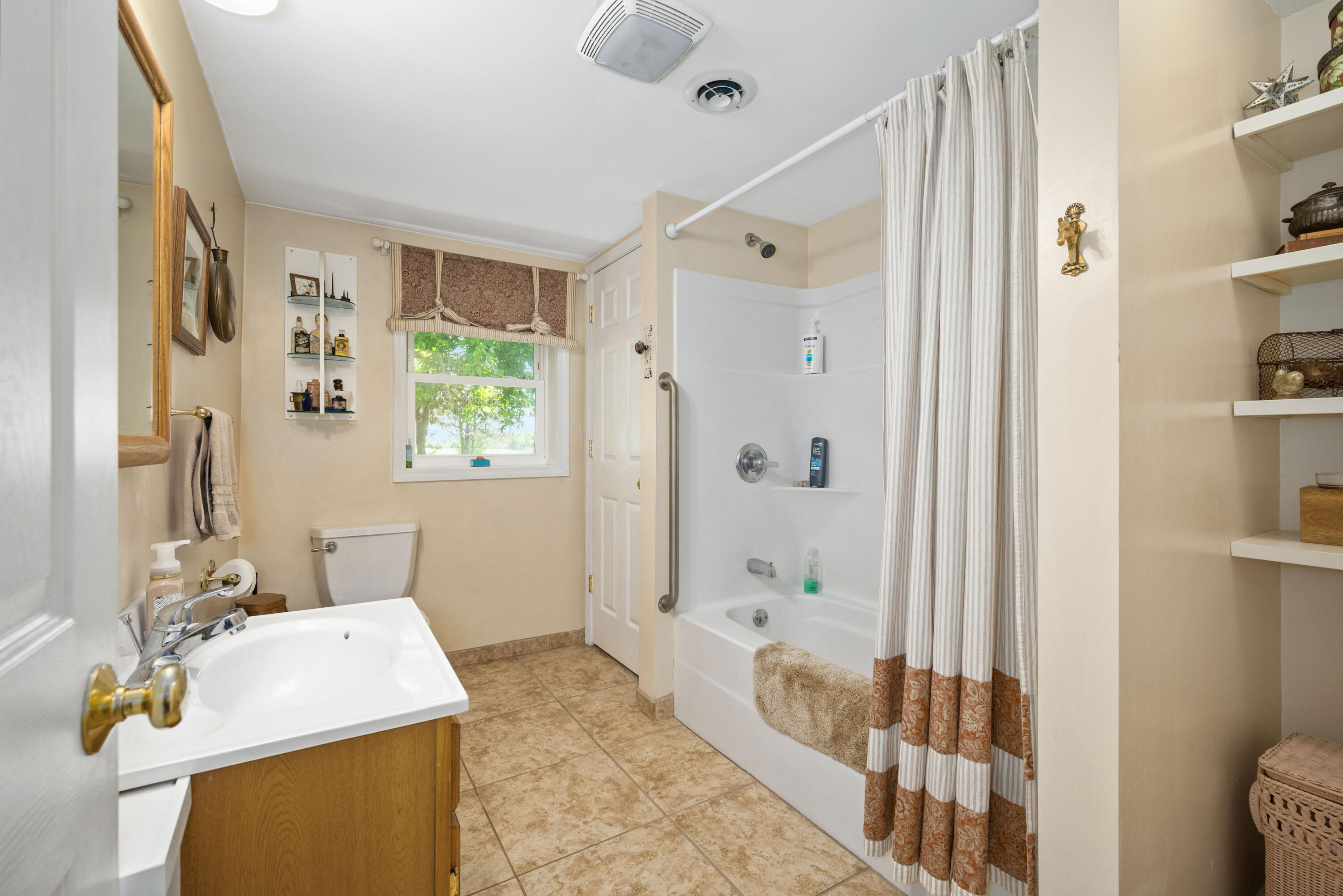 4293 Farm Road 1020 Property Photo 25