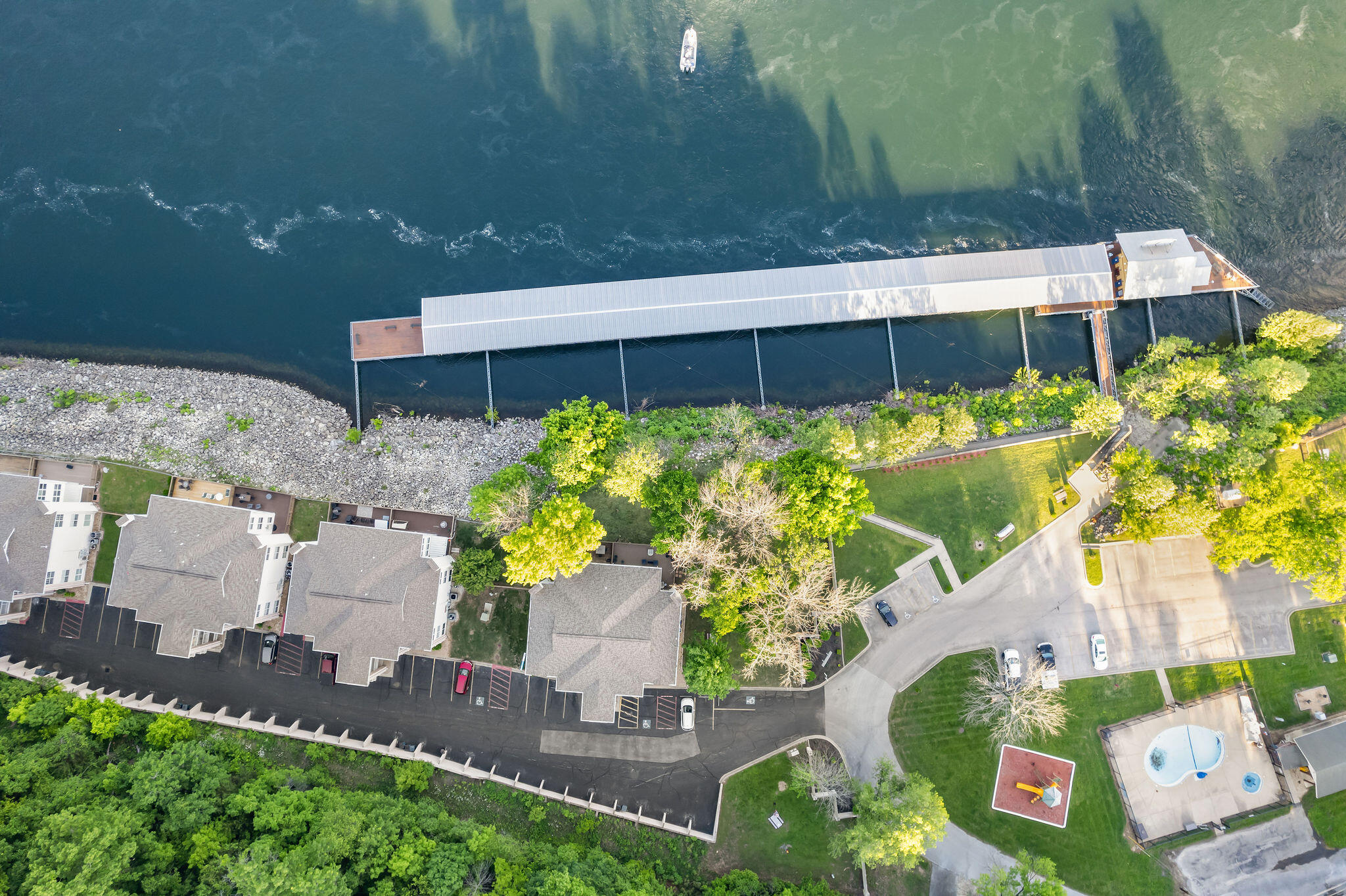 77 Anglers Pointe Property Photo 6