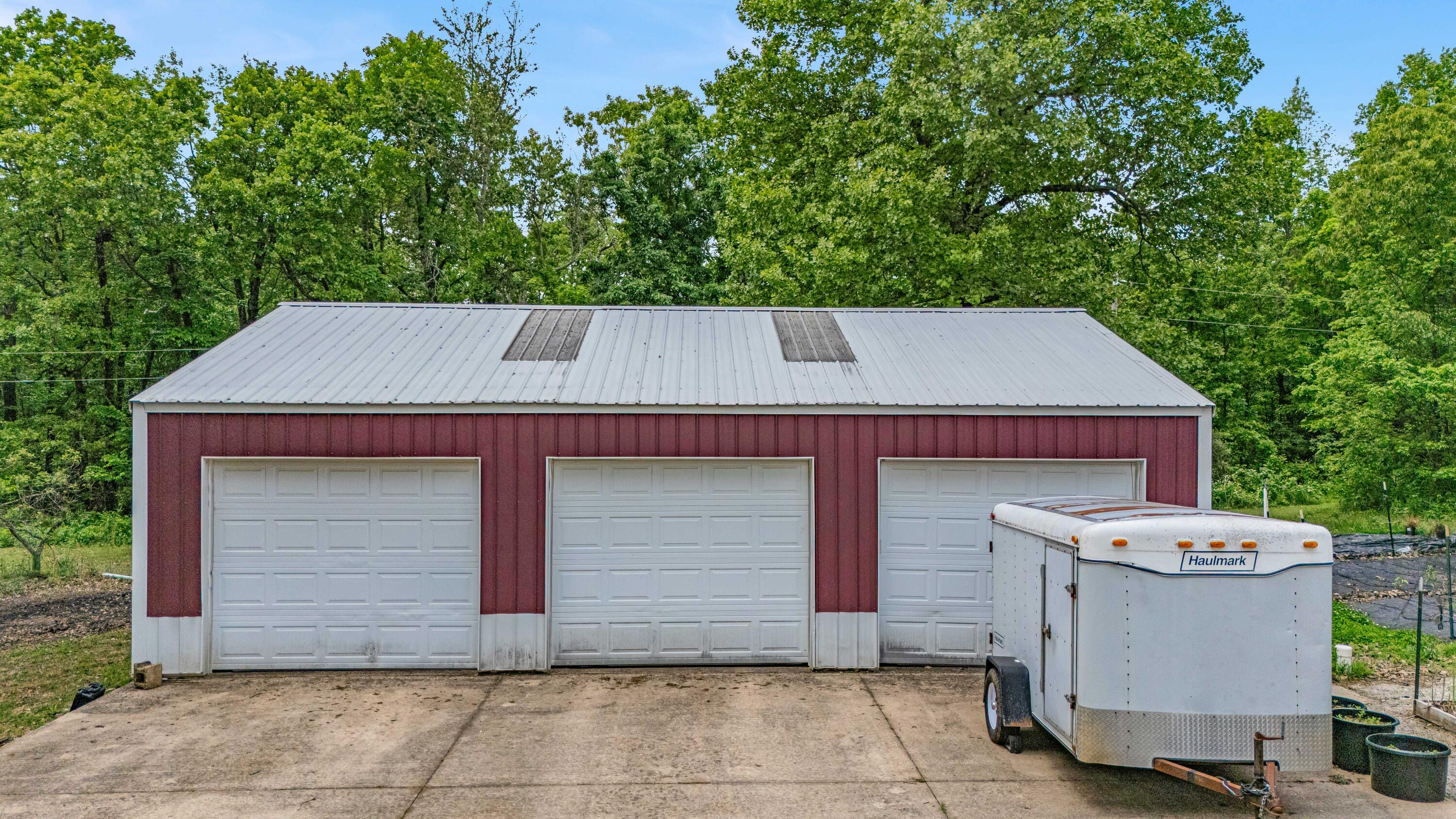 8980 Private Road 9689 Property Photo 4