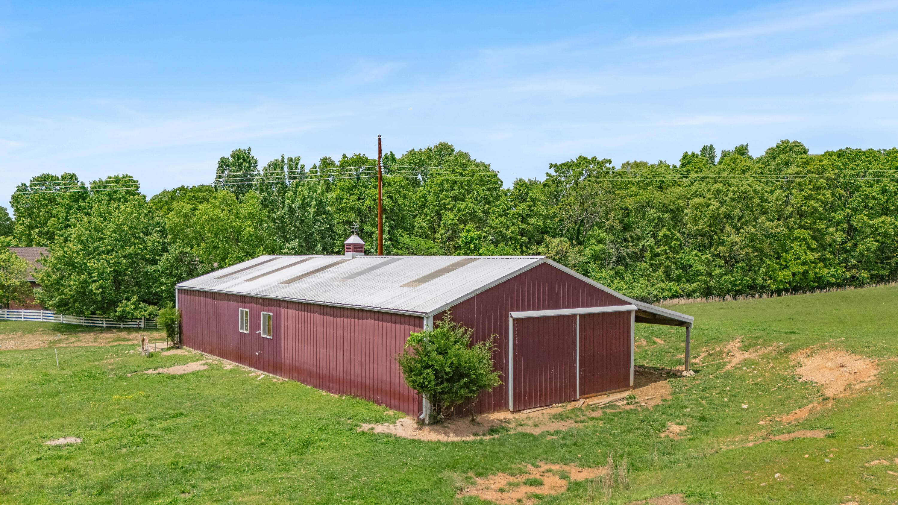 8980 Private Road 9689 Property Photo 5