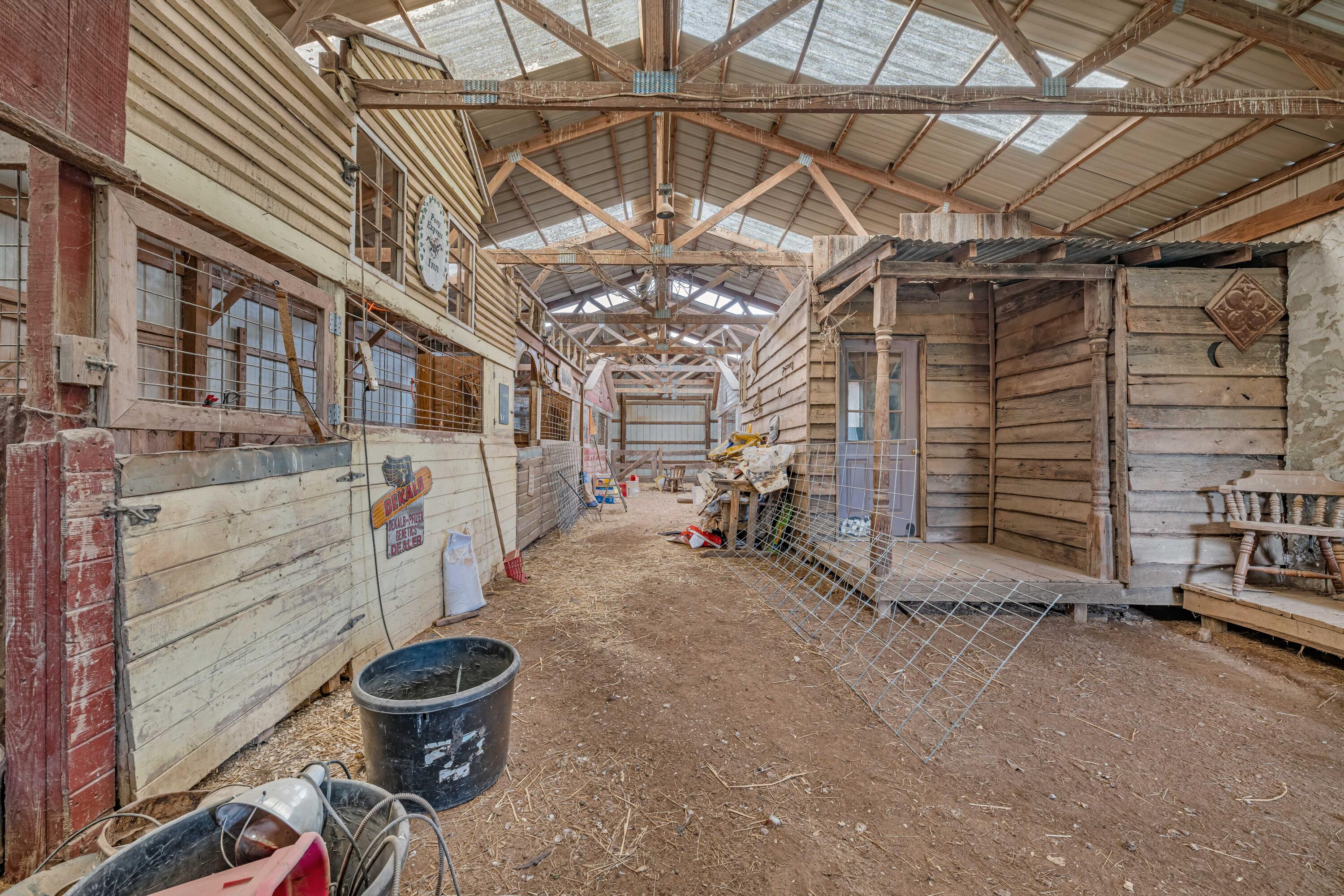 8980 Private Road 9689 Property Photo 68
