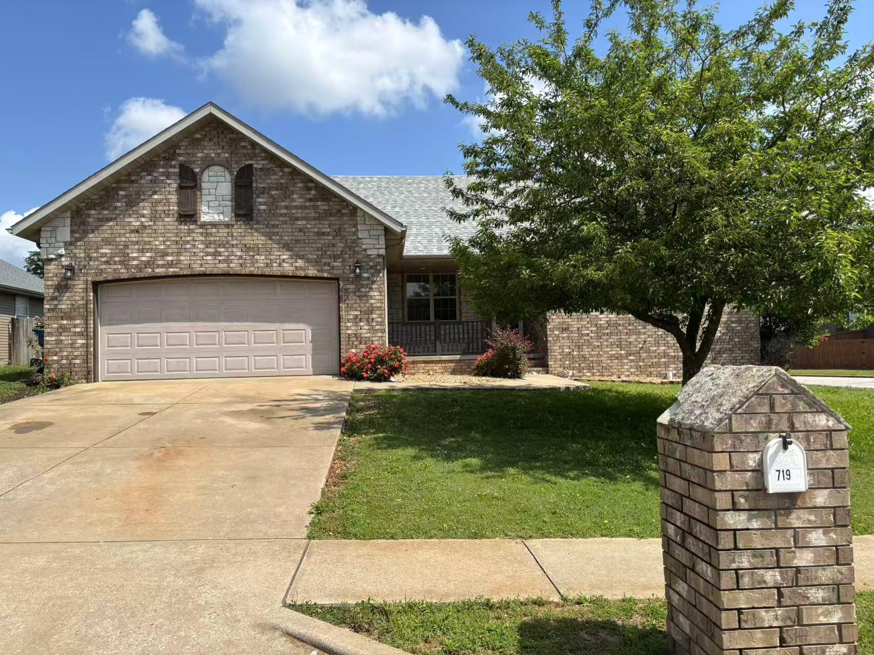 719 Silver Streak Road Property Photo 1
