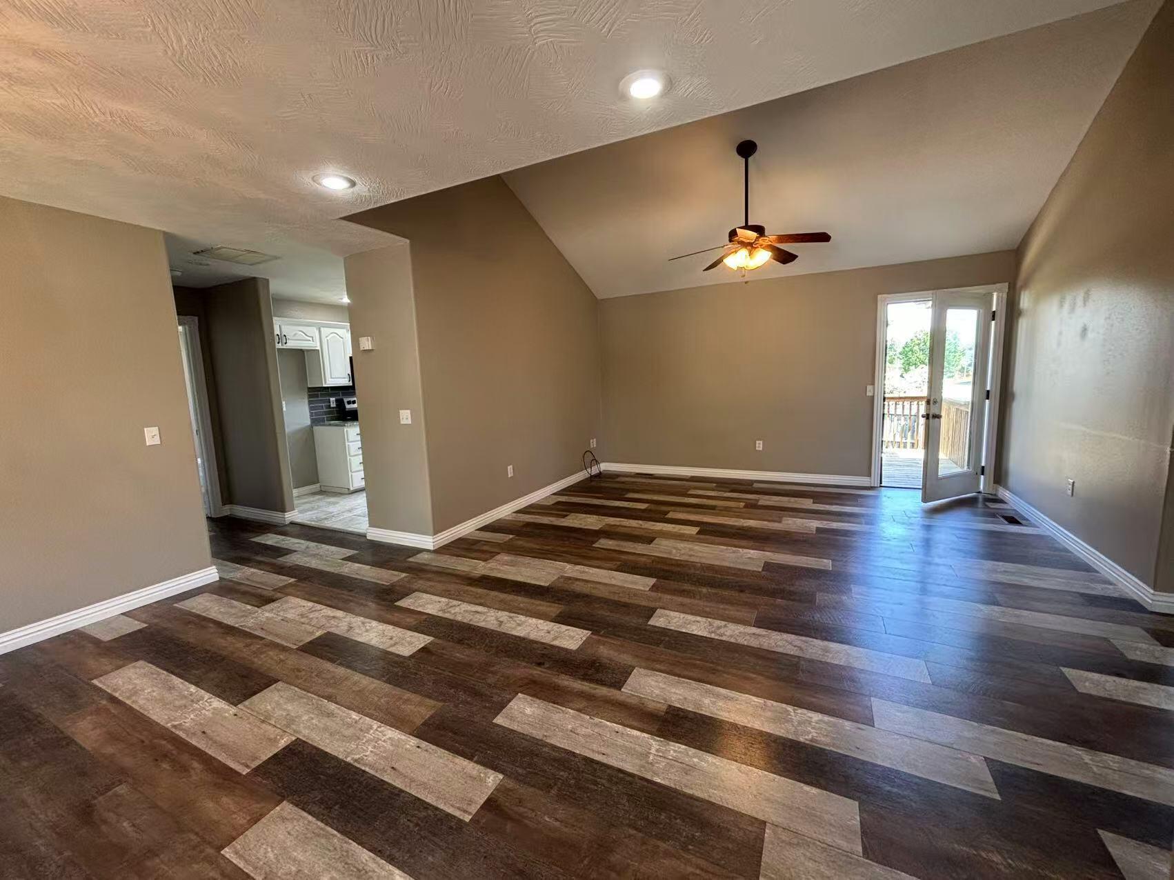 719 Silver Streak Road Property Photo 8