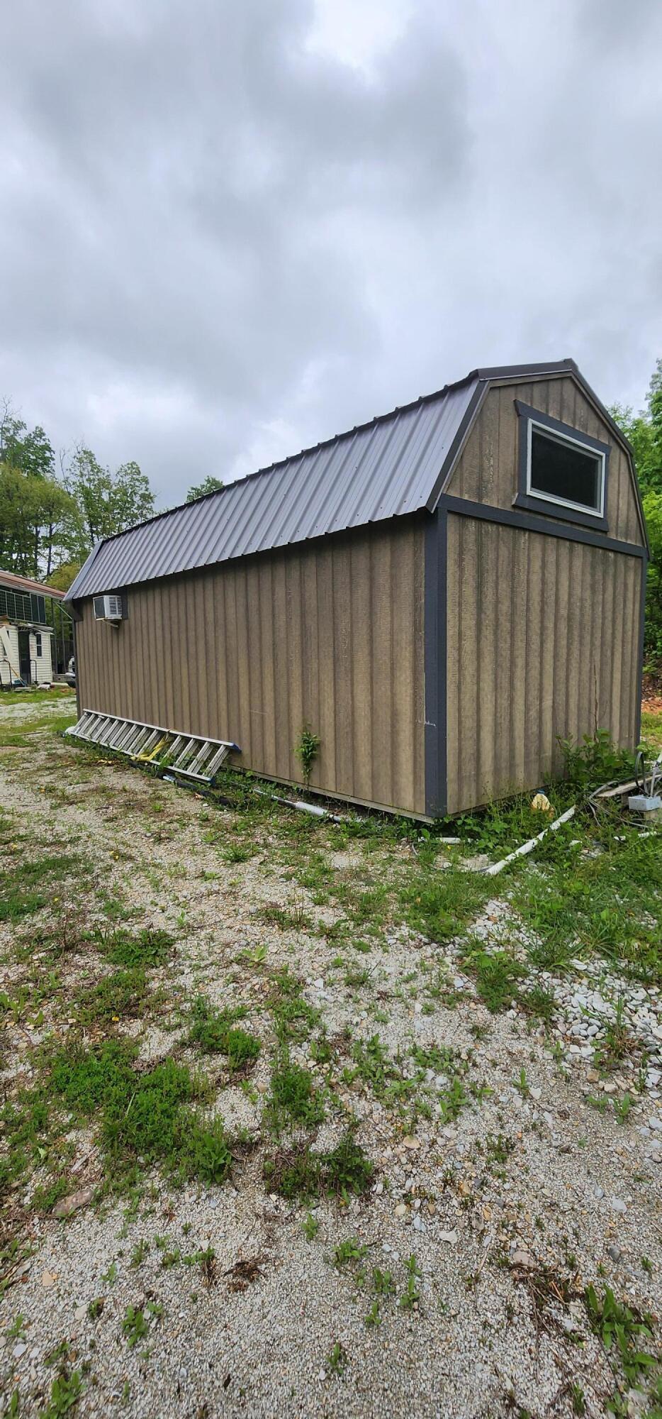 19879 Farm Road 1043 Property Photo 7