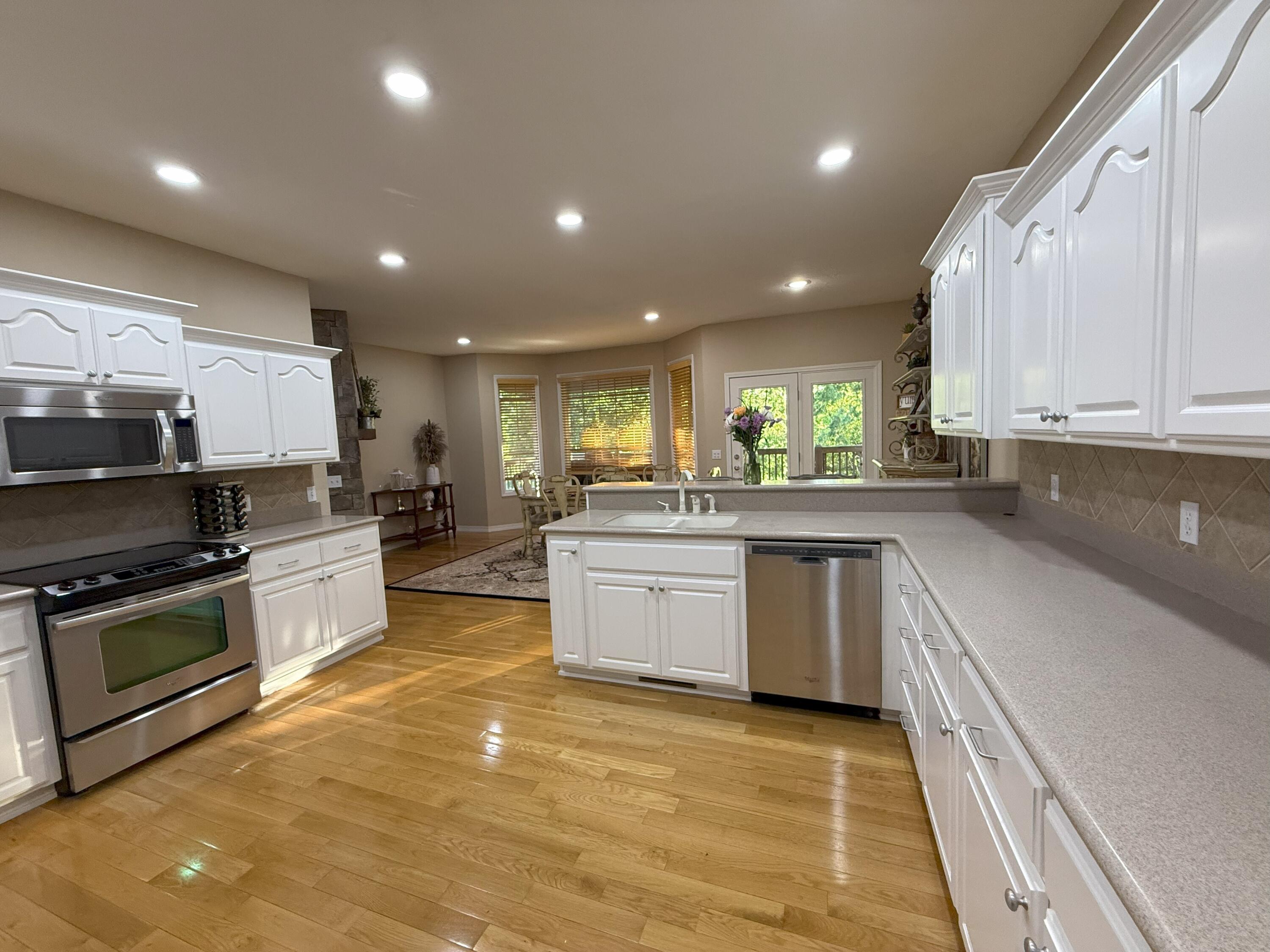623 South Garden Way Property Photo 8