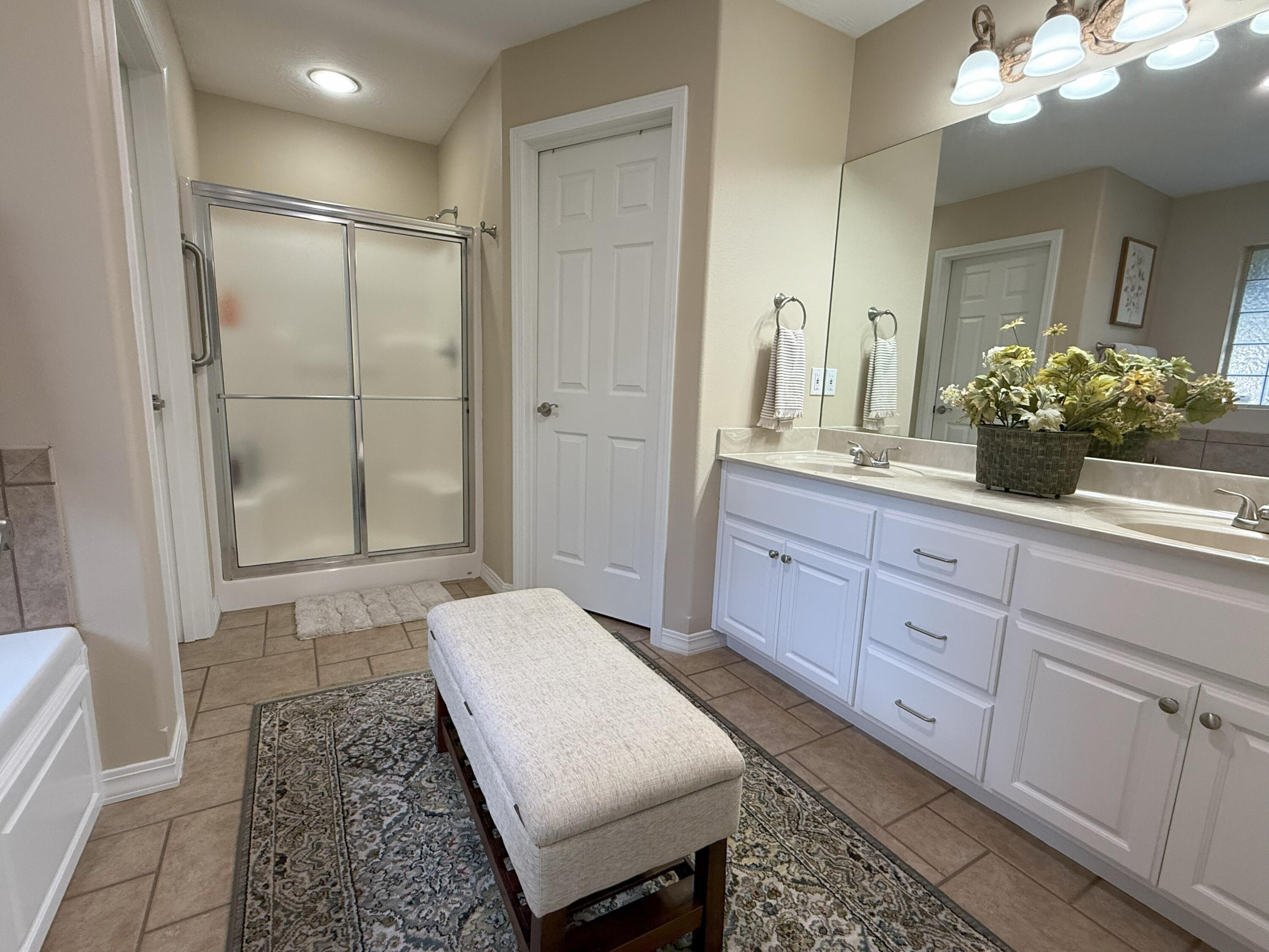 623 South Garden Way Property Photo 14