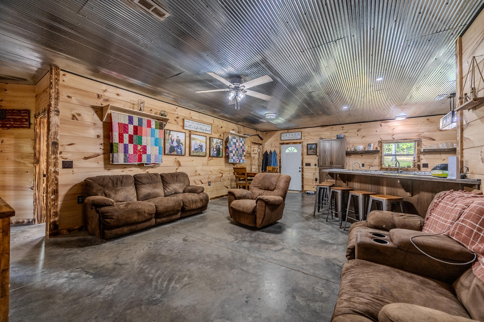 9049 Timber Drive Property Photo 19