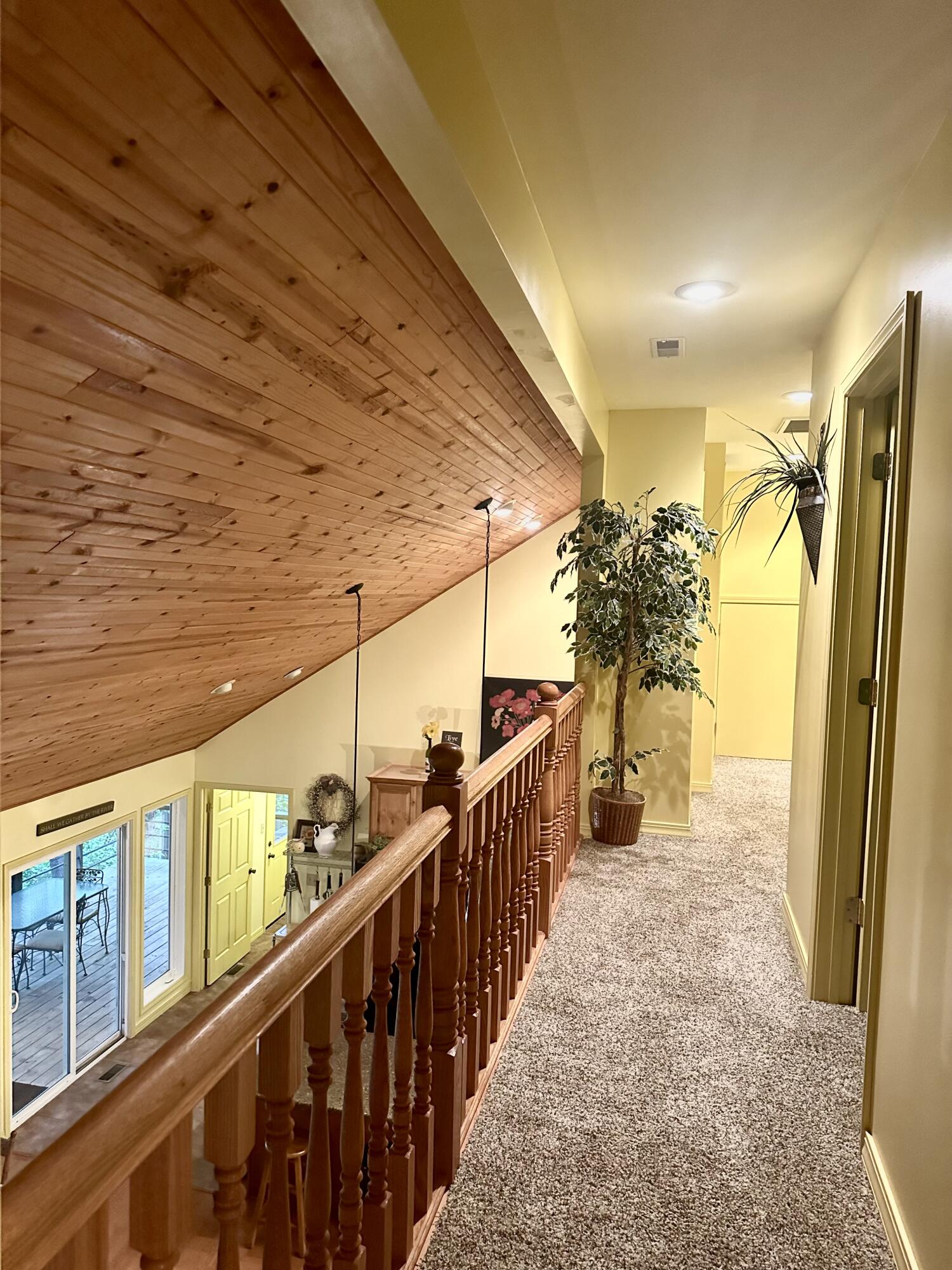 136 Riverview Drive Property Photo 17