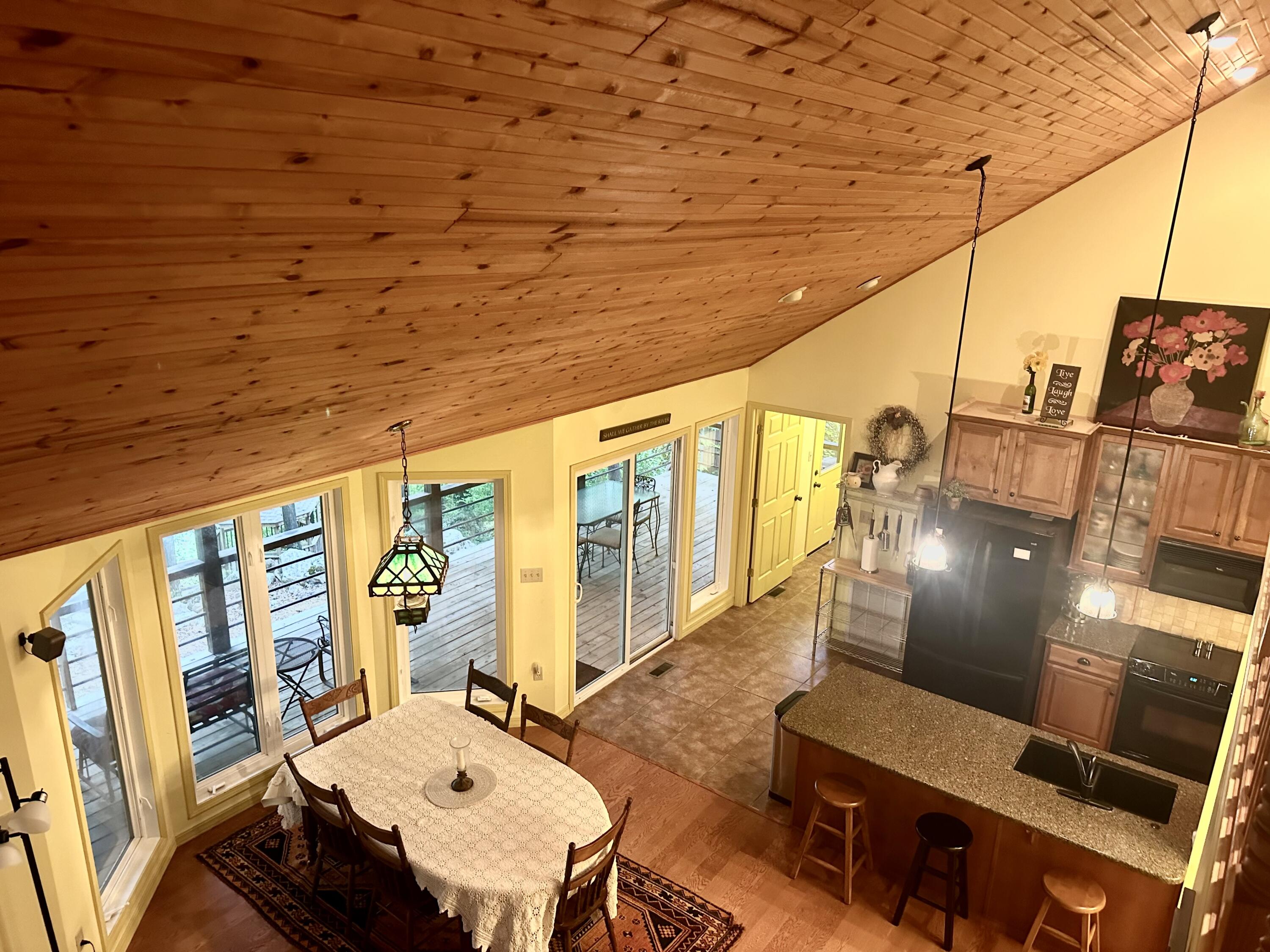 136 Riverview Drive Property Photo 25