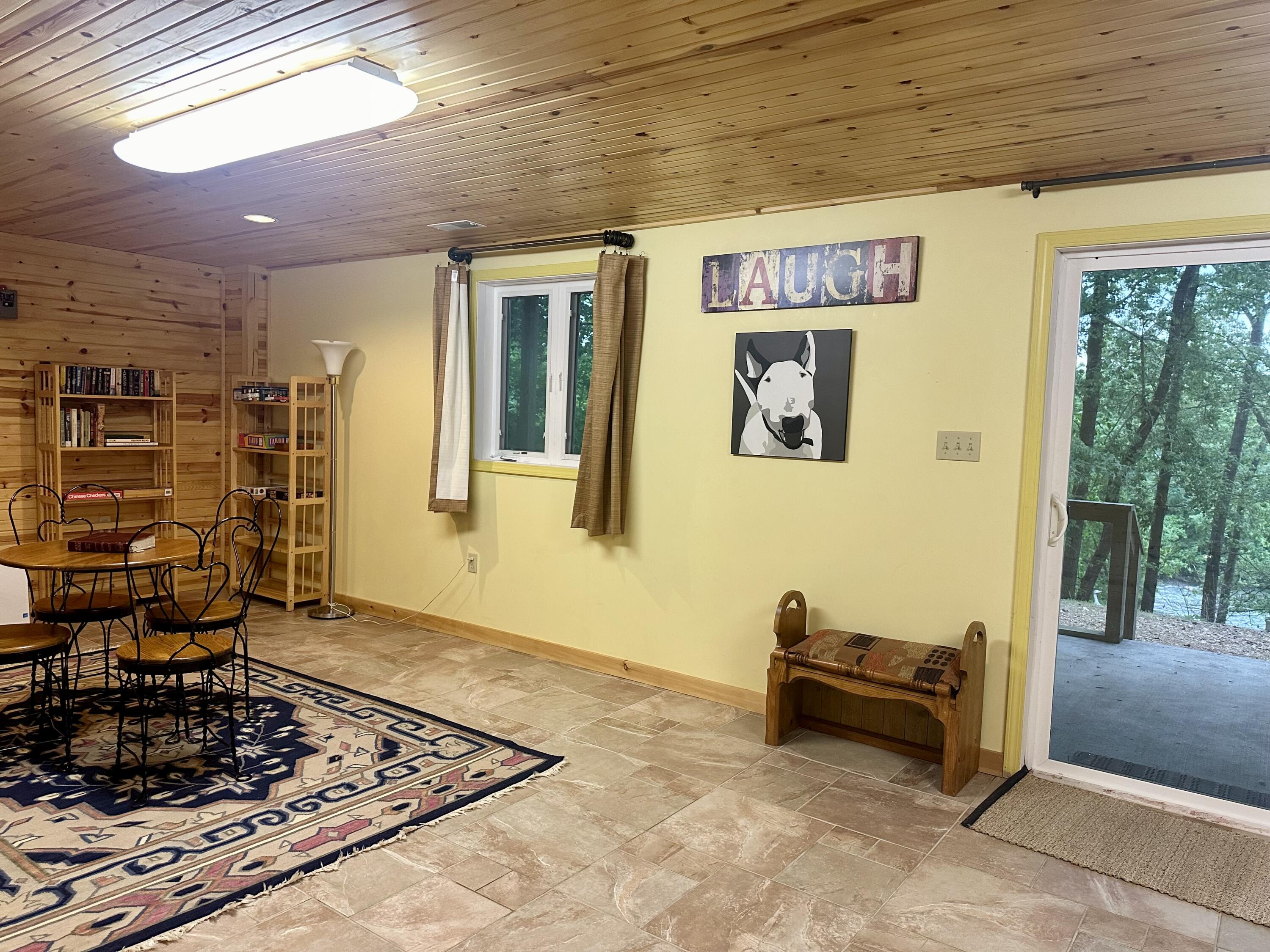 136 Riverview Drive Property Photo 30