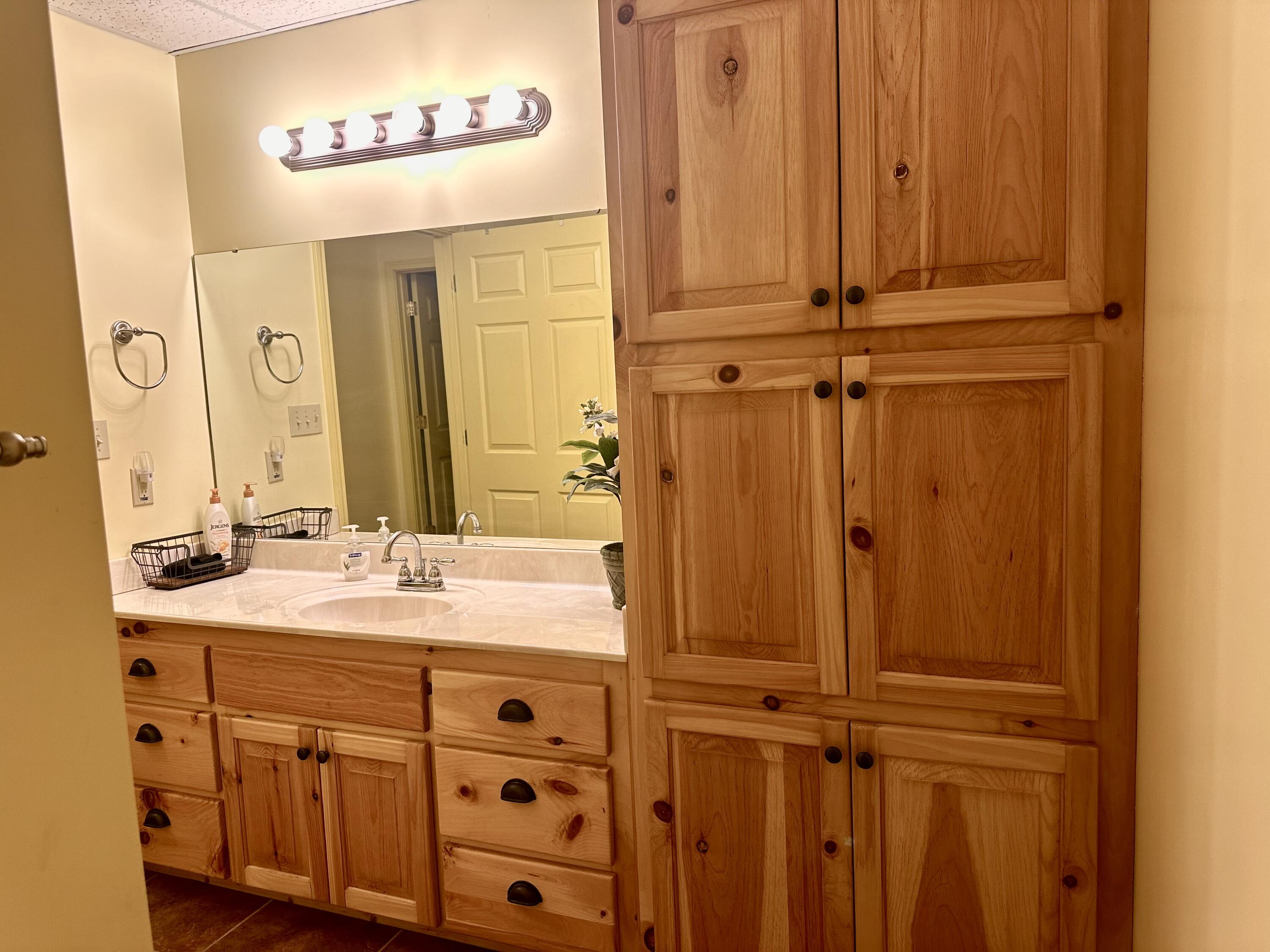 136 Riverview Drive Property Photo 36