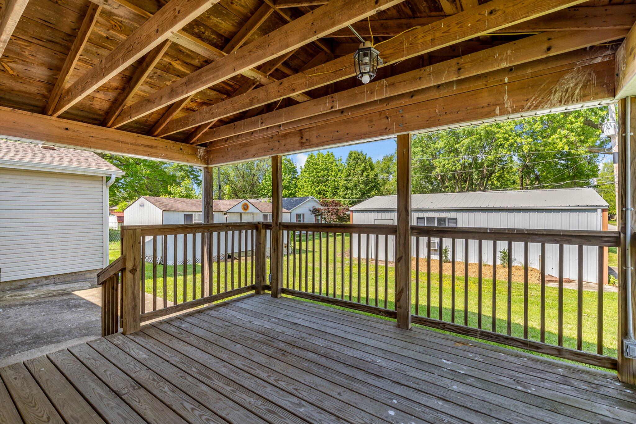 901 South East Street Property Photo 17