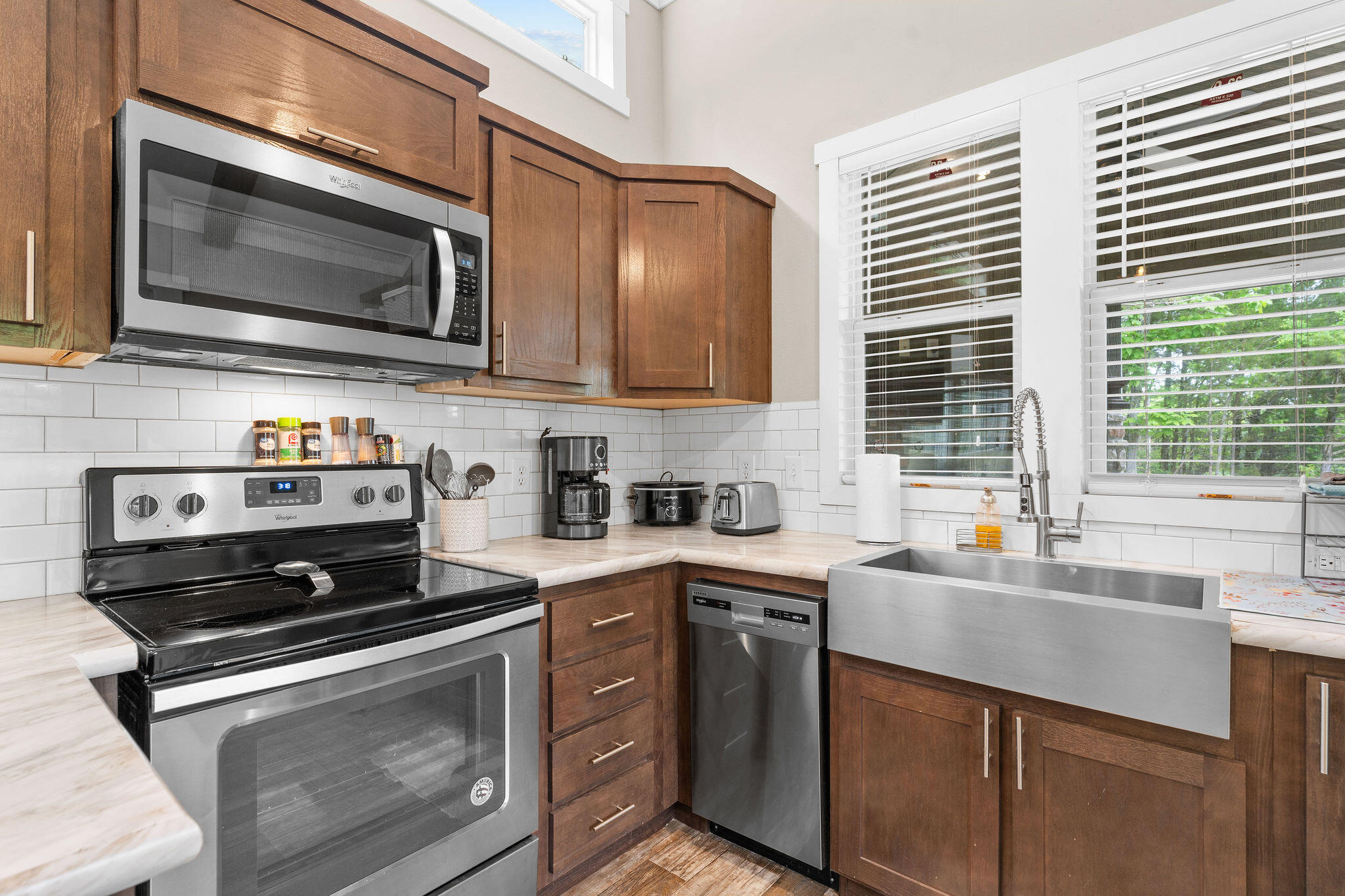 700 El Monte Road Property Photo 9