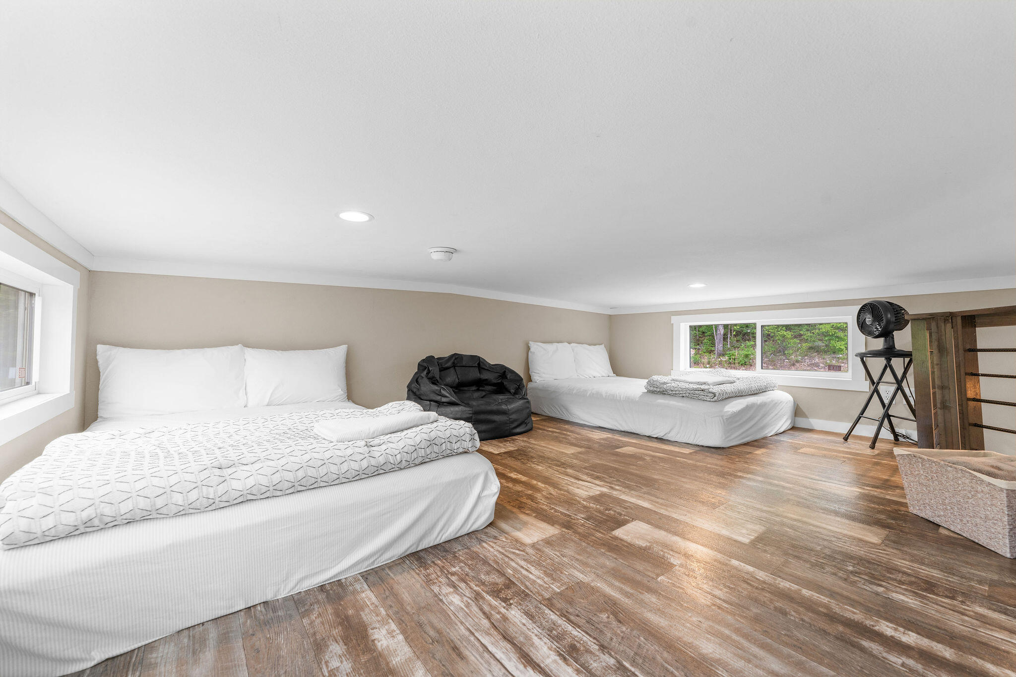 700 El Monte Road Property Photo 15