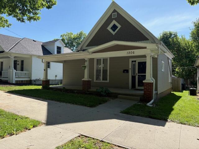 1206 South Noyes Boulevard Property Photo