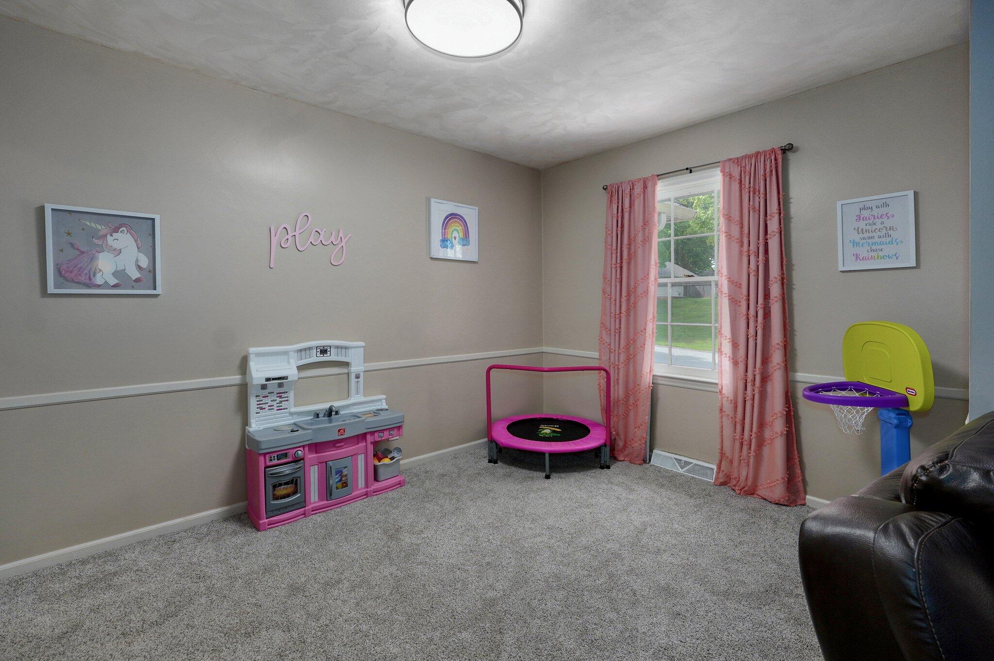 2142 East Shady Glen Drive Property Photo 15