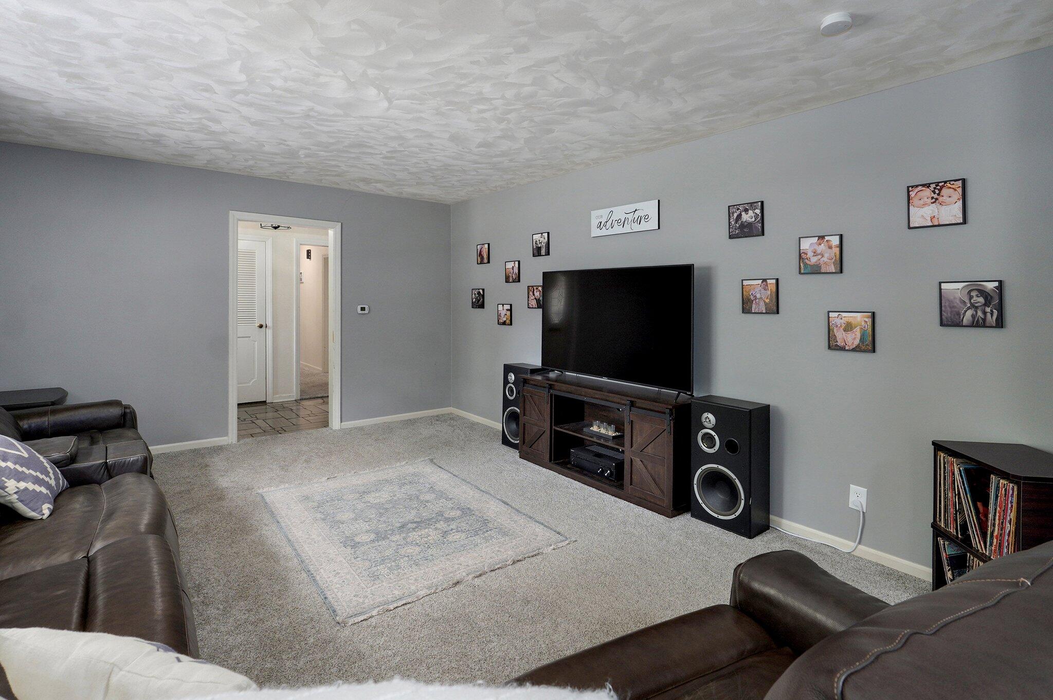 2142 East Shady Glen Drive Property Photo 16