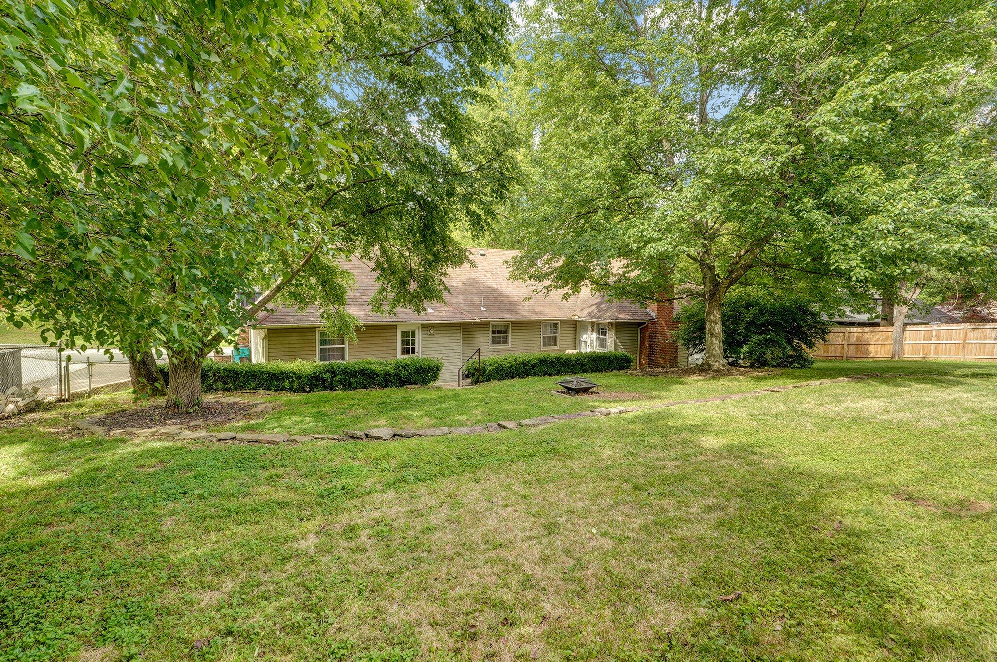2142 East Shady Glen Drive Property Photo 31