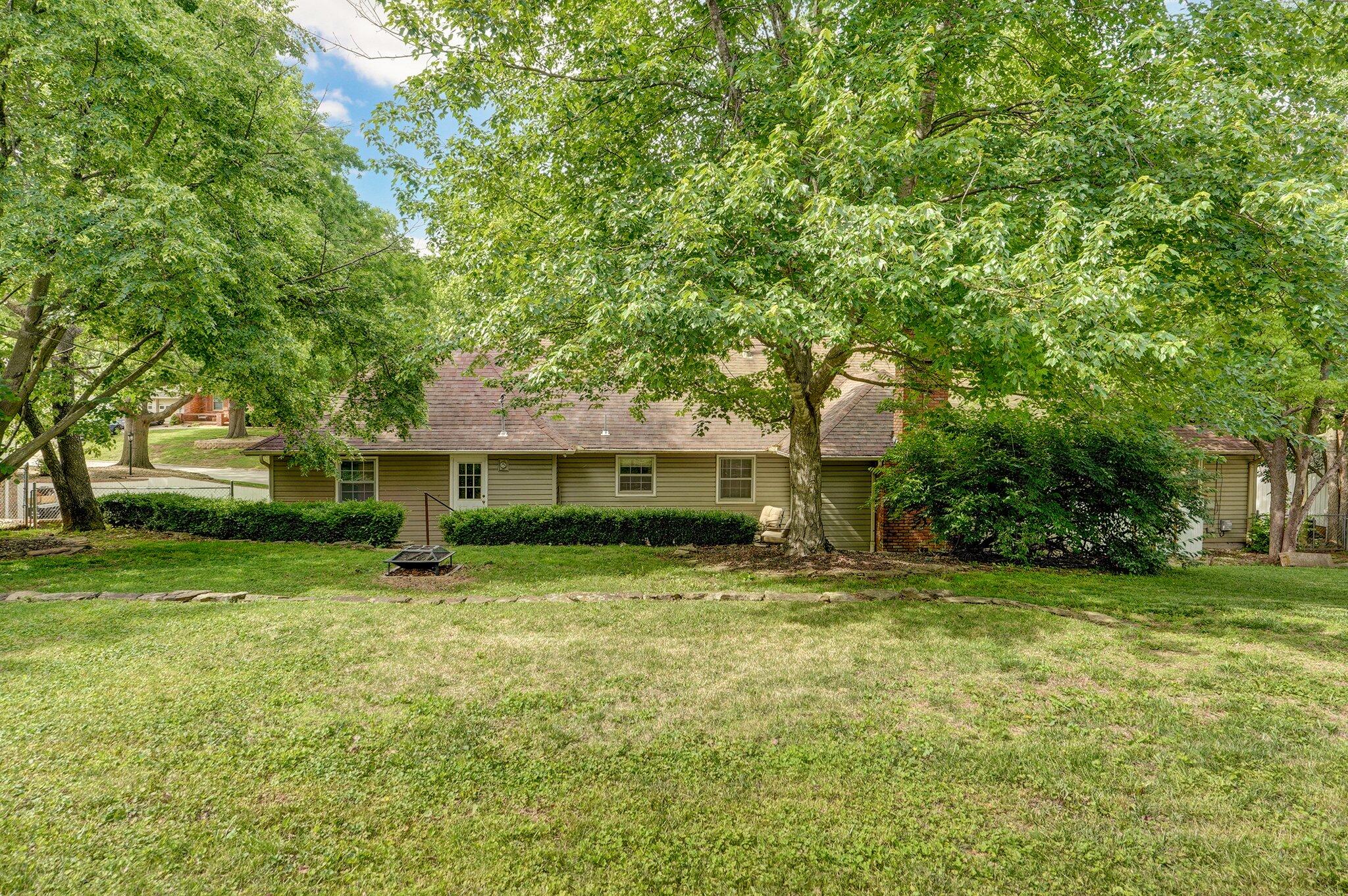 2142 East Shady Glen Drive Property Photo 32
