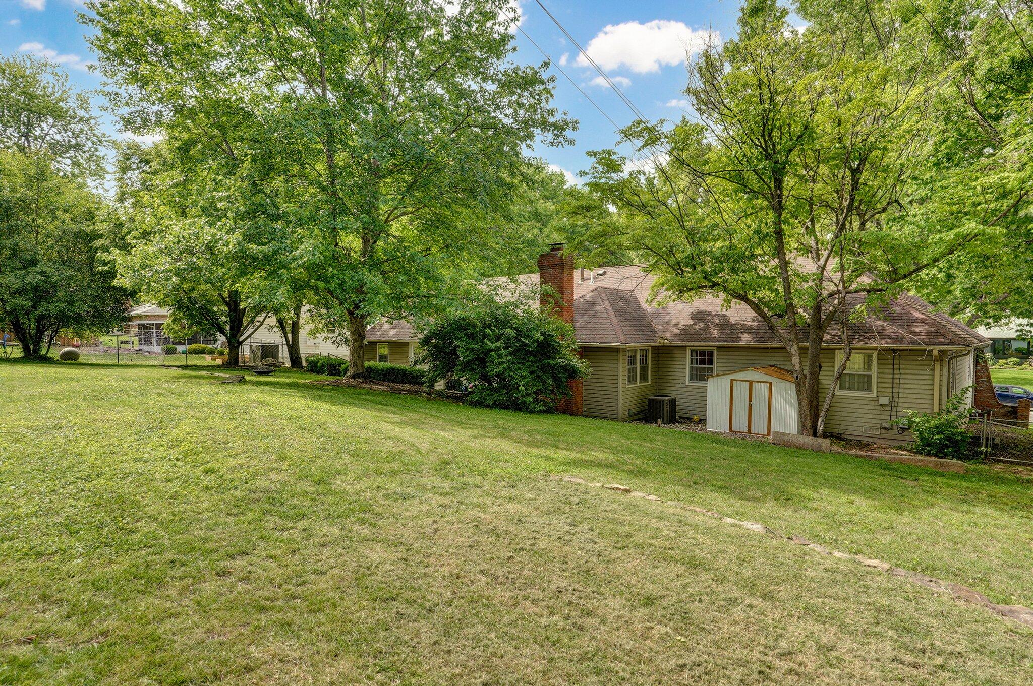 2142 East Shady Glen Drive Property Photo 34