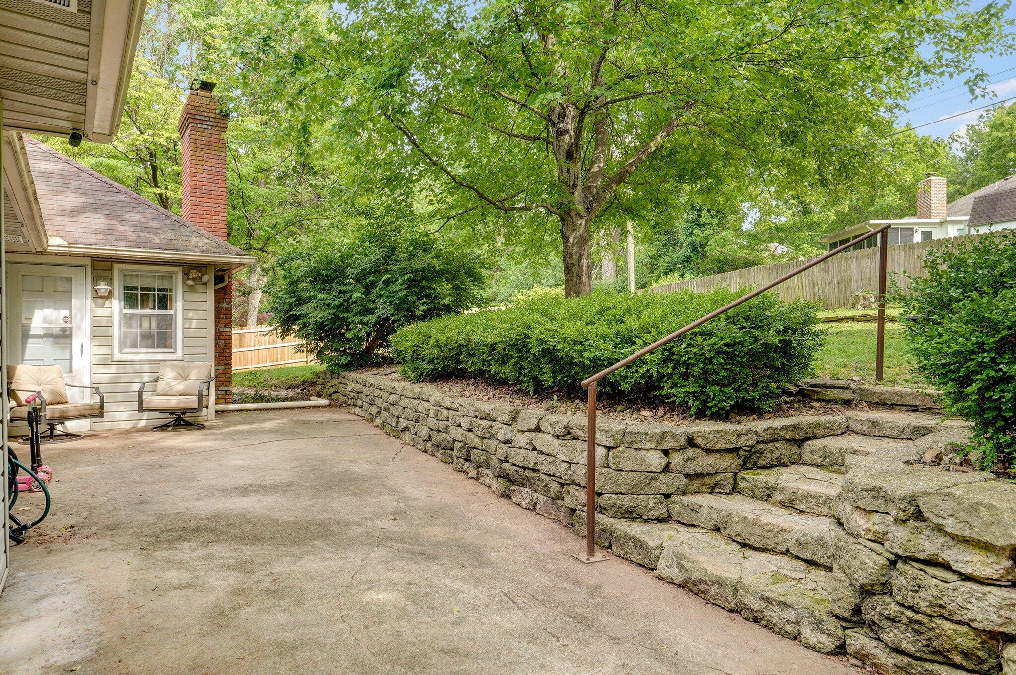 2142 East Shady Glen Drive Property Photo 36