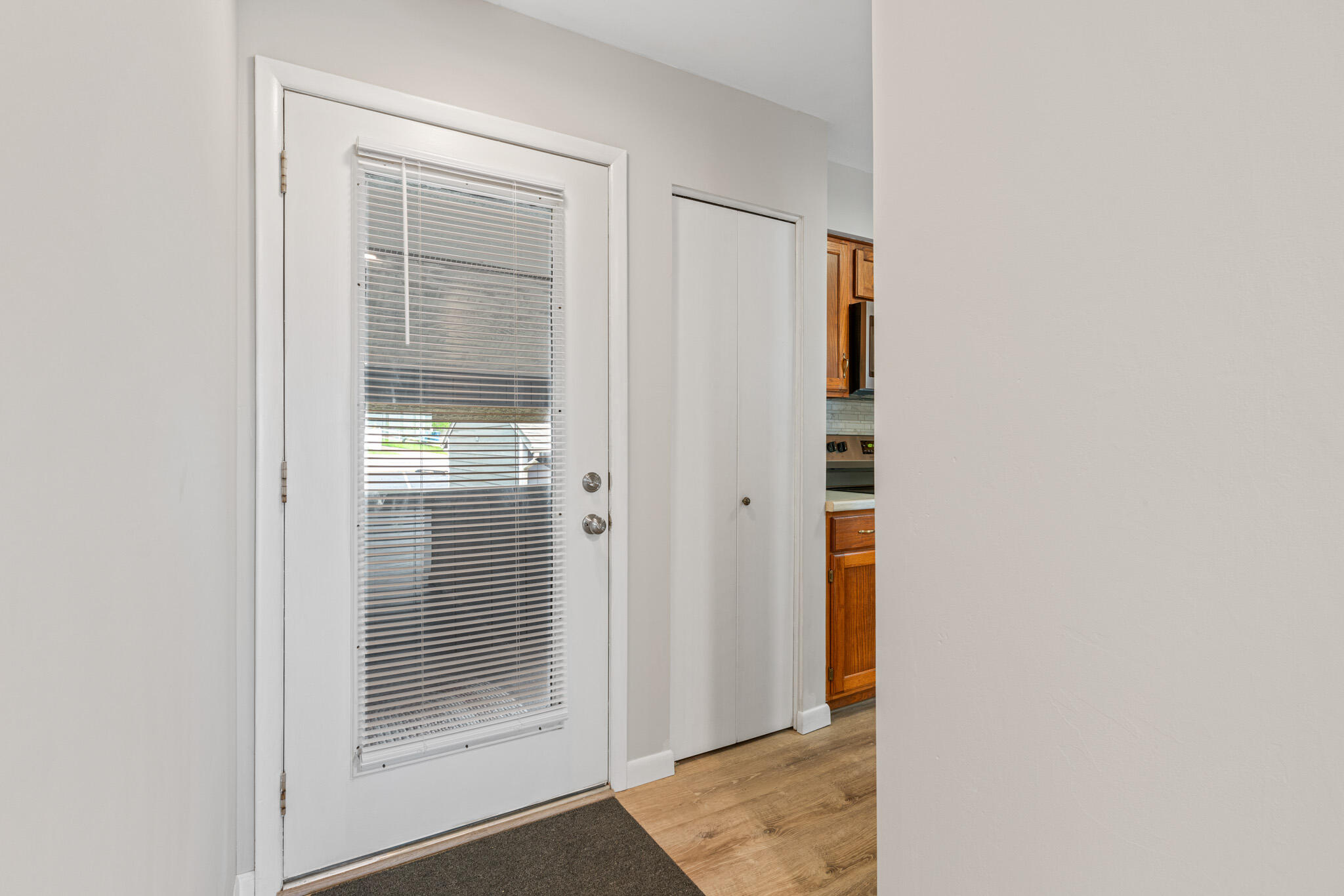 118 West Hensley Street Property Photo 3
