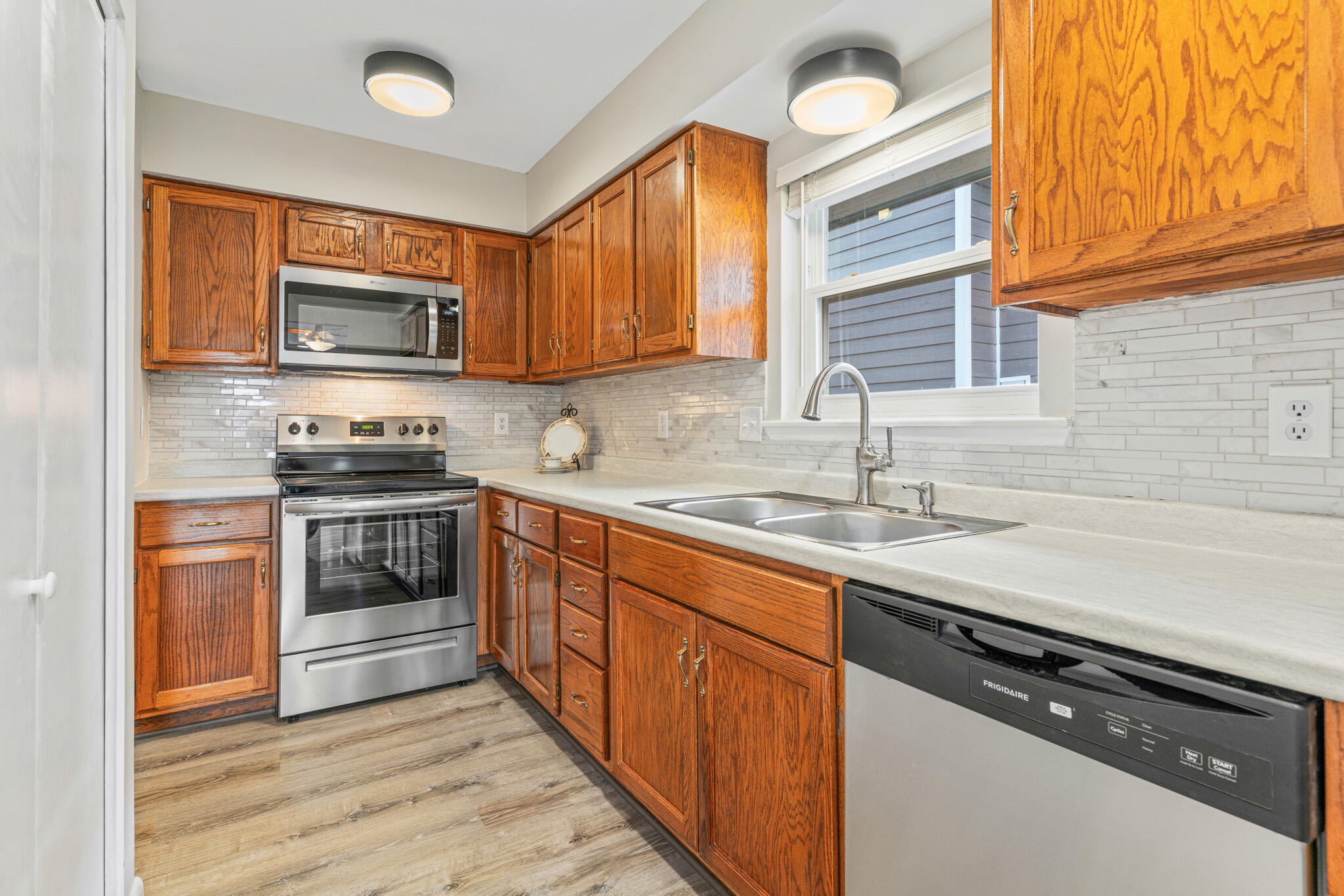 118 West Hensley Street Property Photo 6