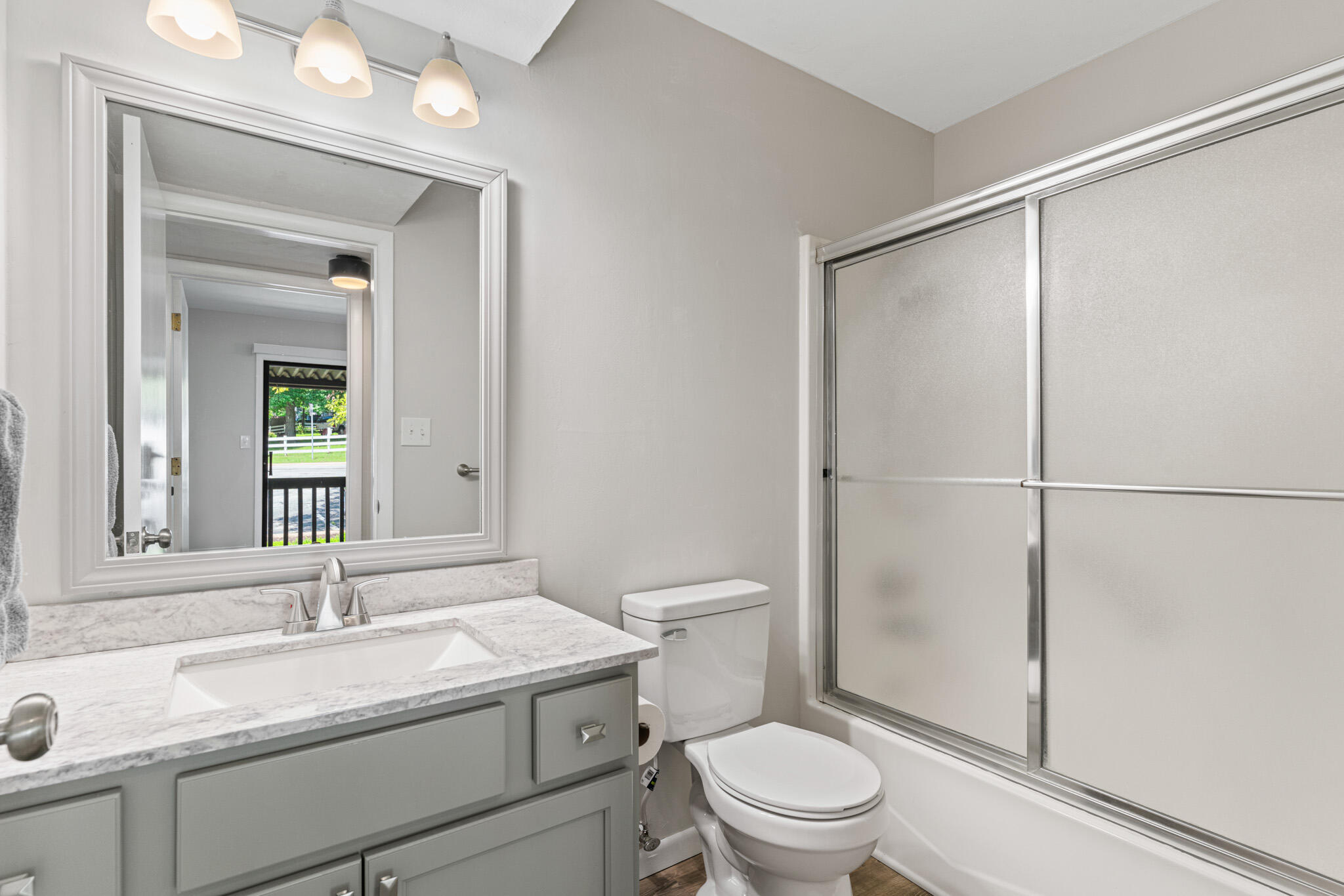 118 West Hensley Street Property Photo 15