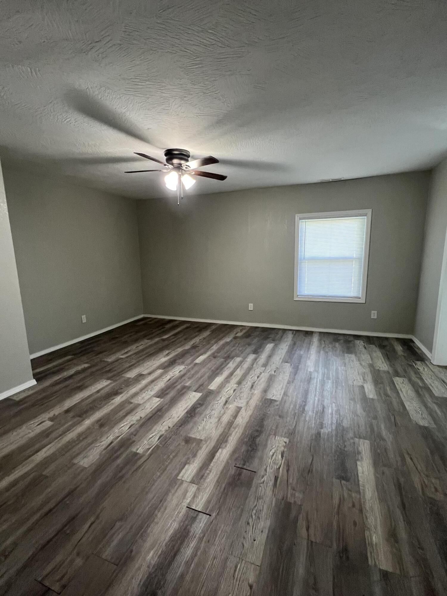505 West Mill Street Property Photo 3
