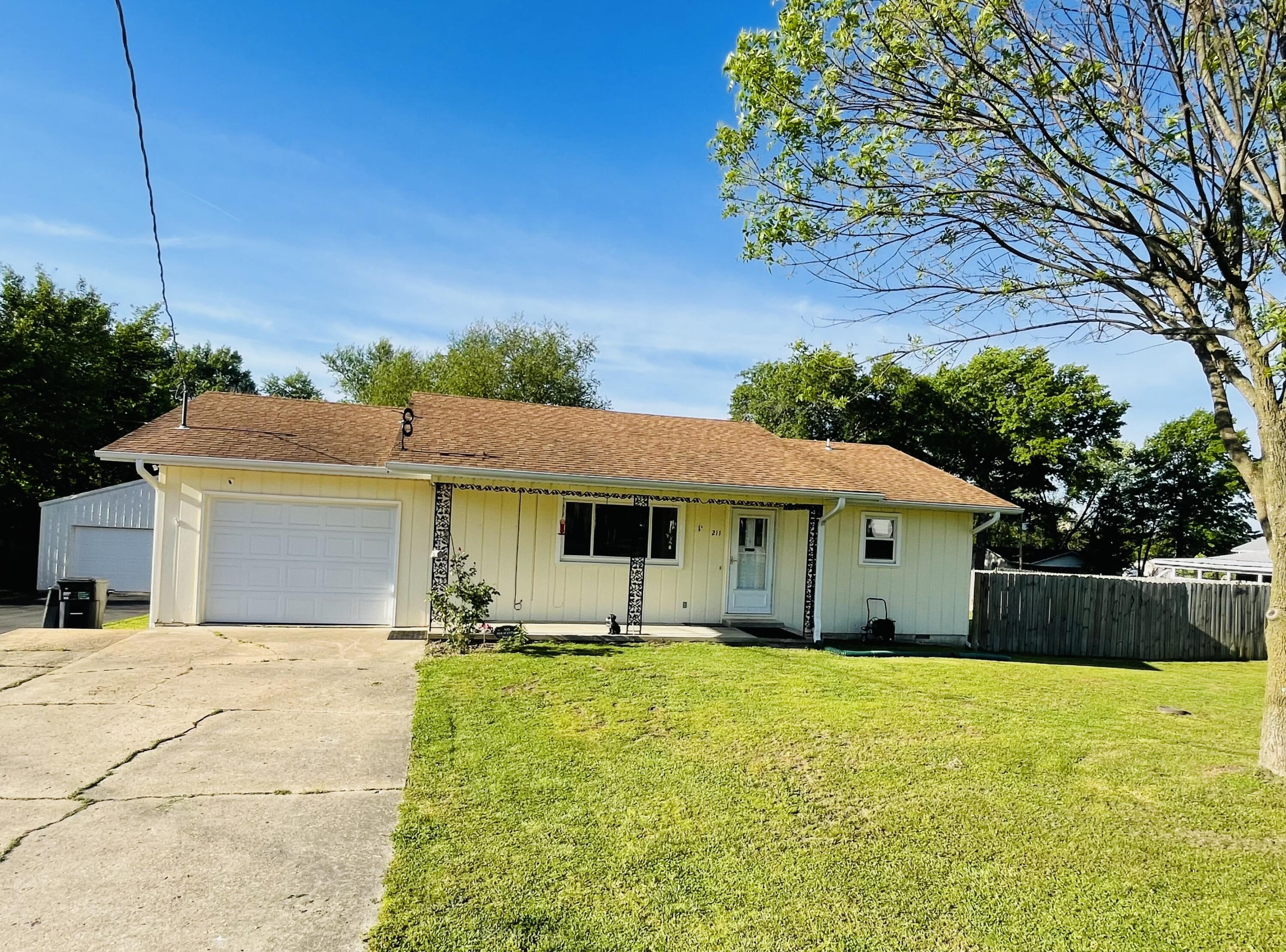 211 Bacorn Avenue Property Photo 1