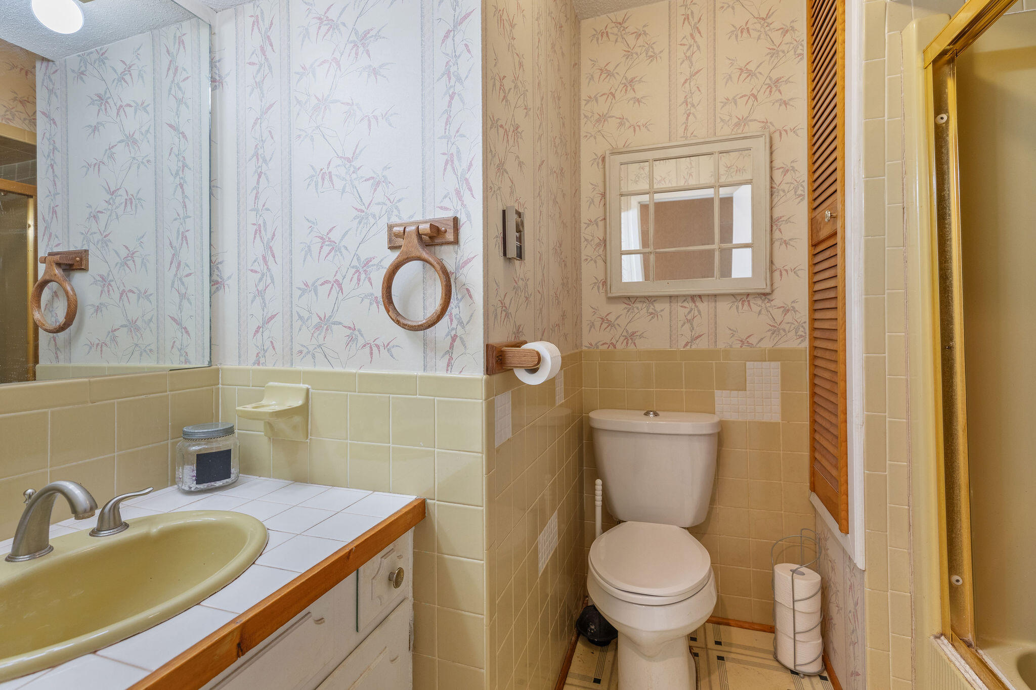 306 Erie Street Property Photo 11