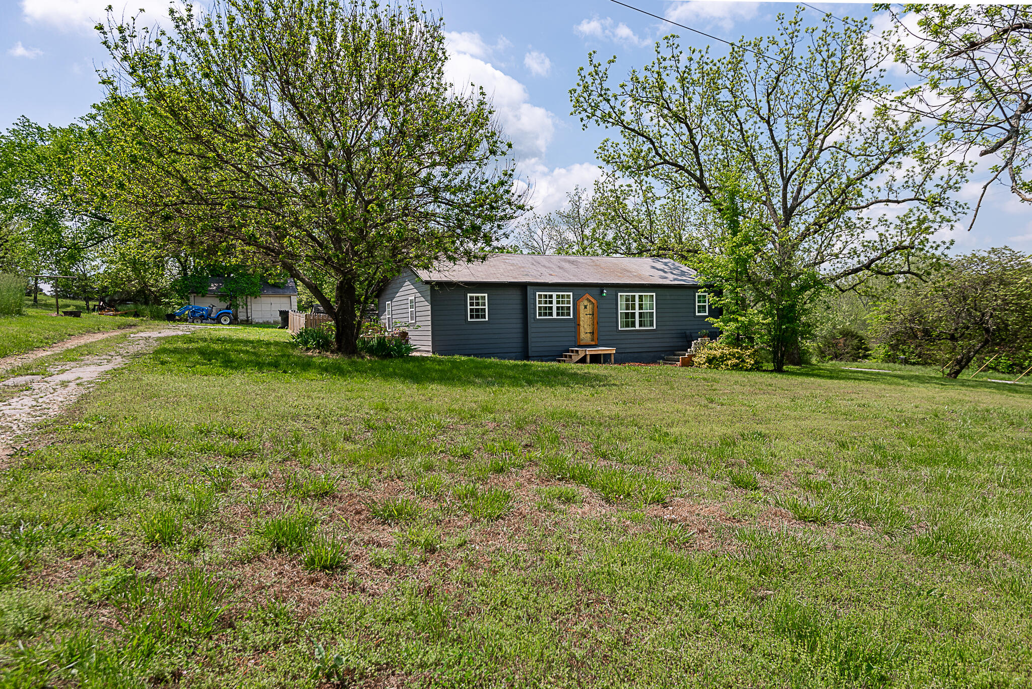 10870 North Farm Rd 137 Property Photo 4