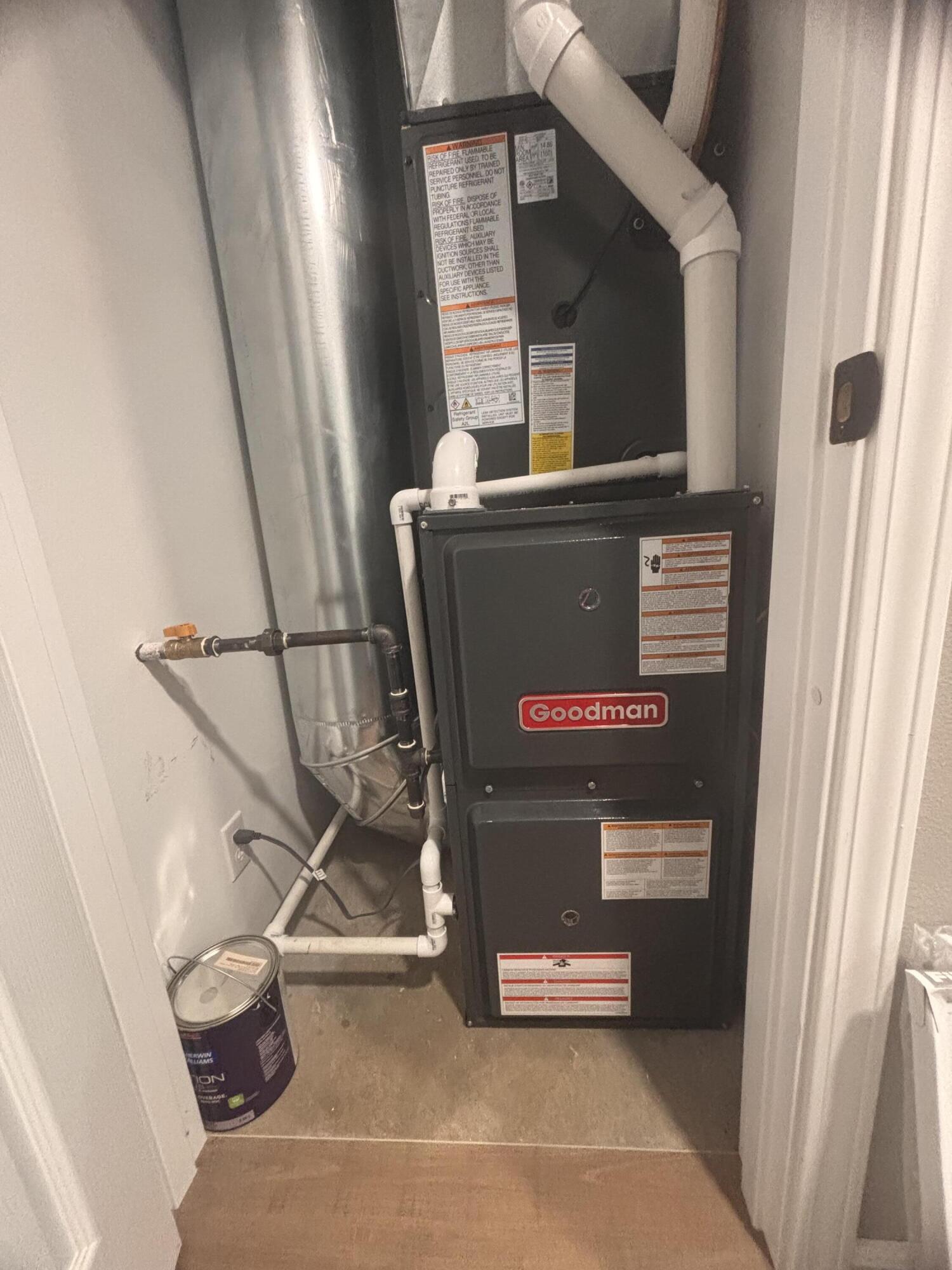 102 Lois Court Property Photo 12