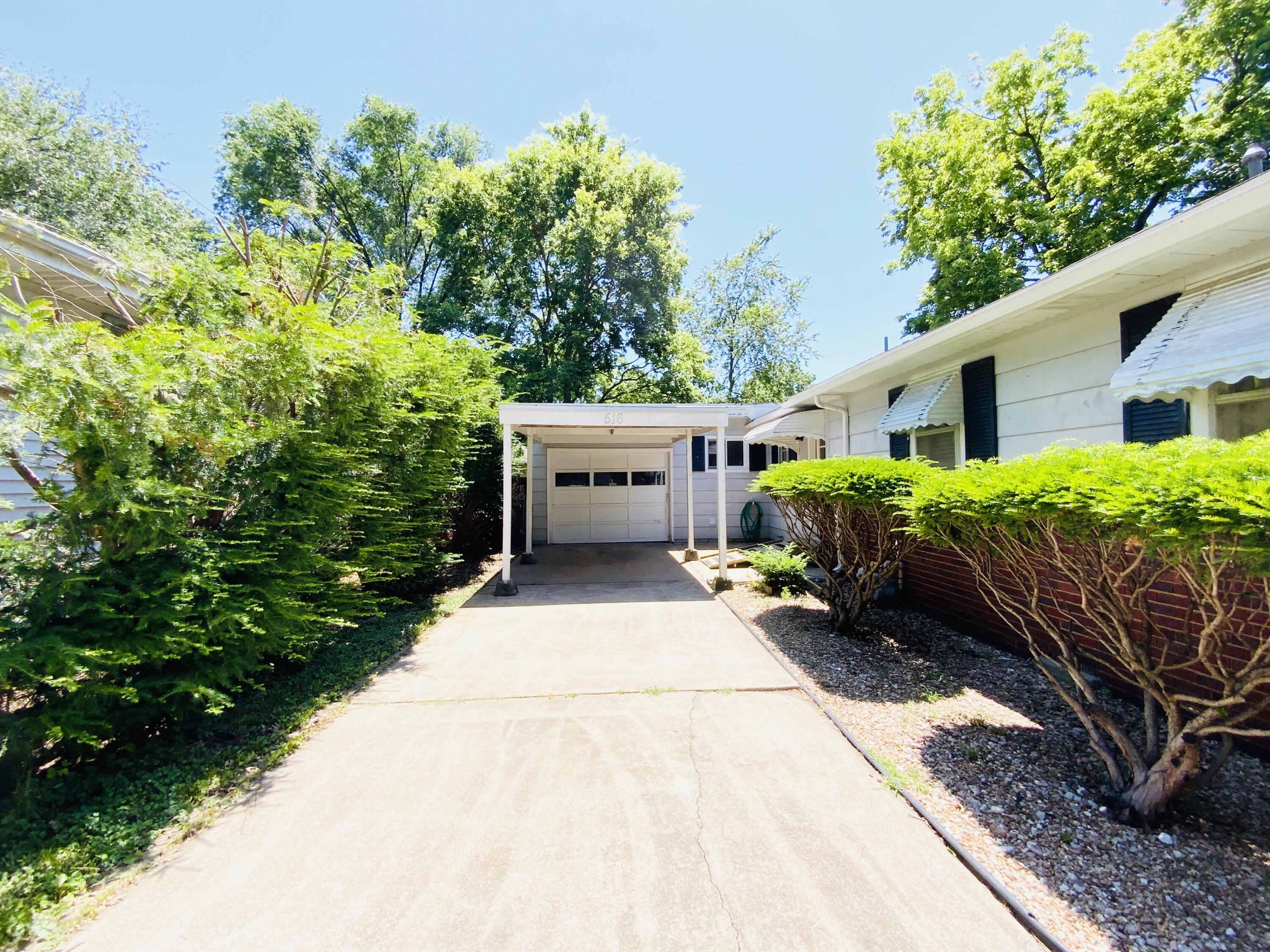 516 West Minota Street Property Photo 4